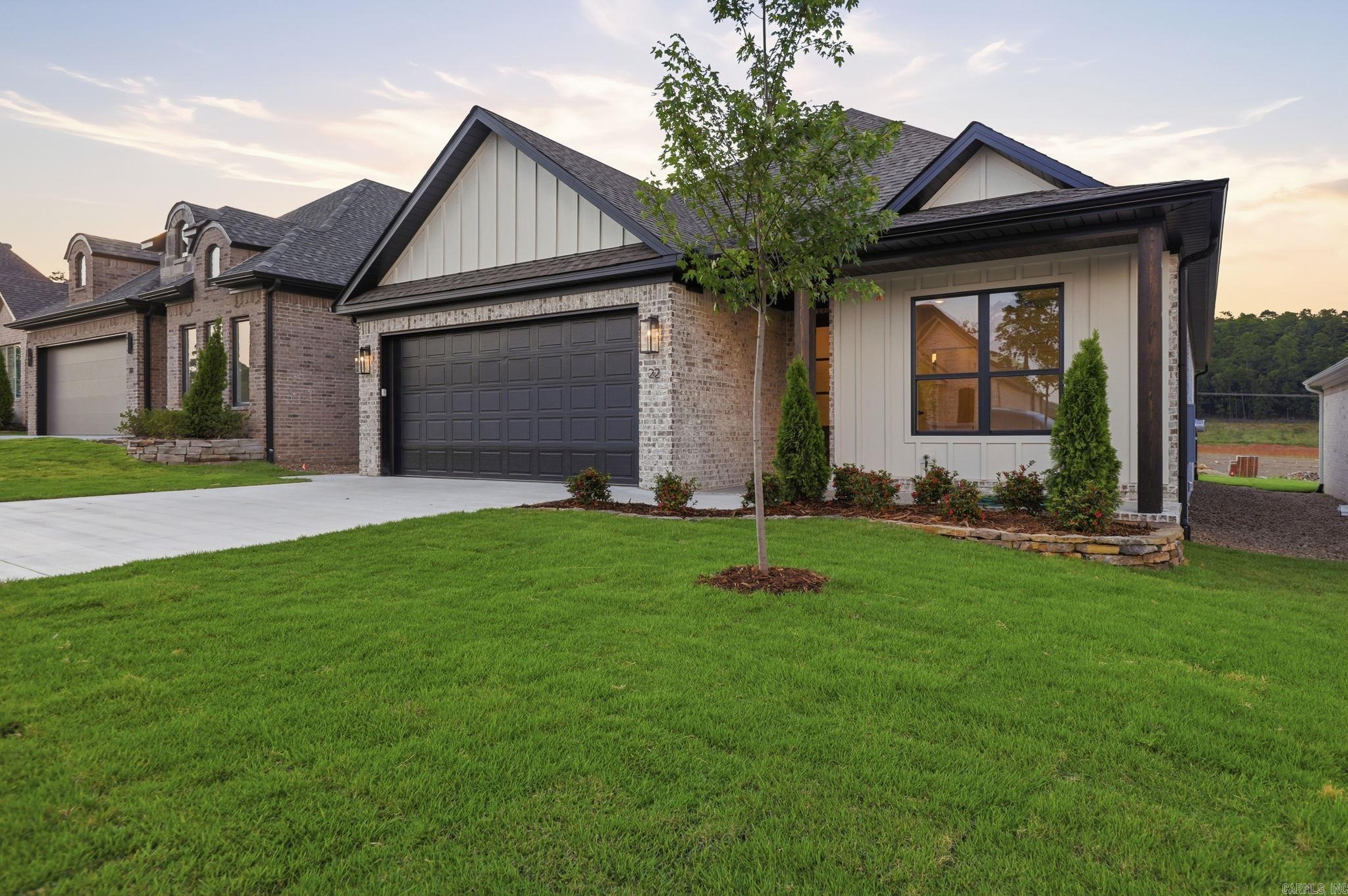 22 Mountain Brook  Little Rock, AR