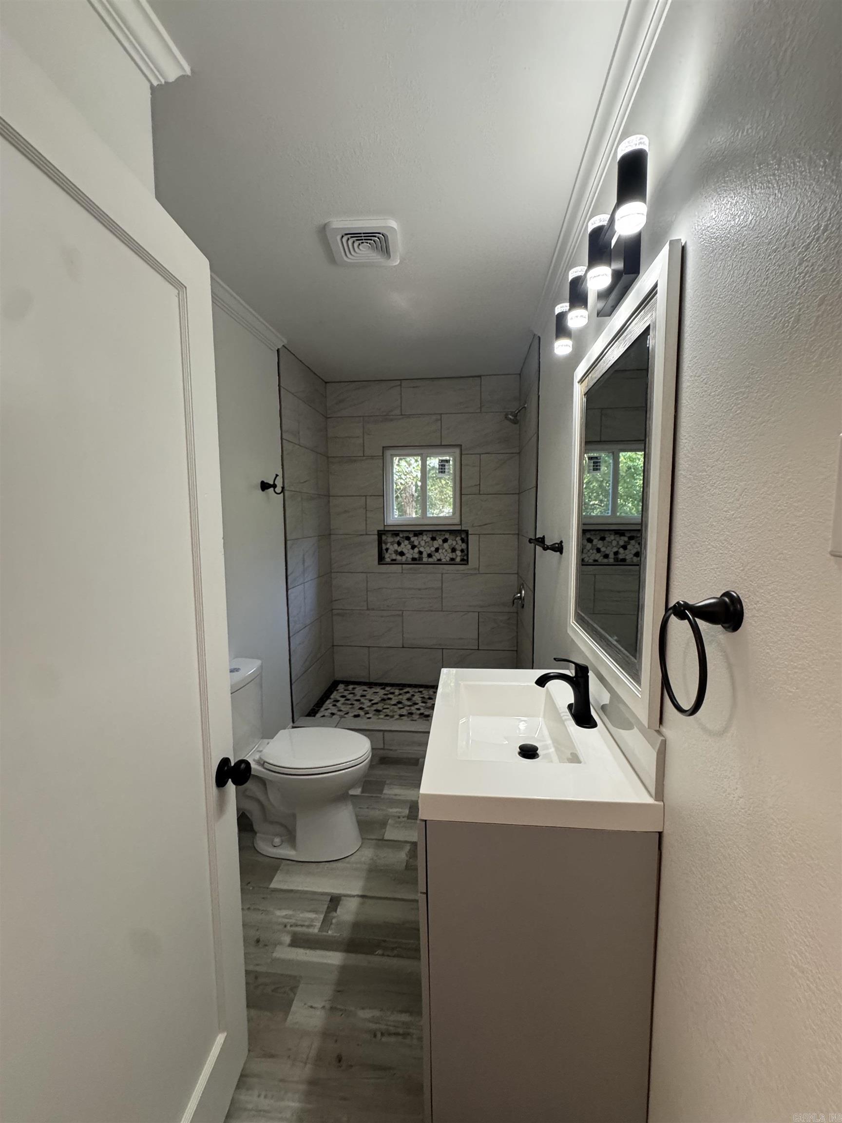 503 E Roselawn  Waldo, AR