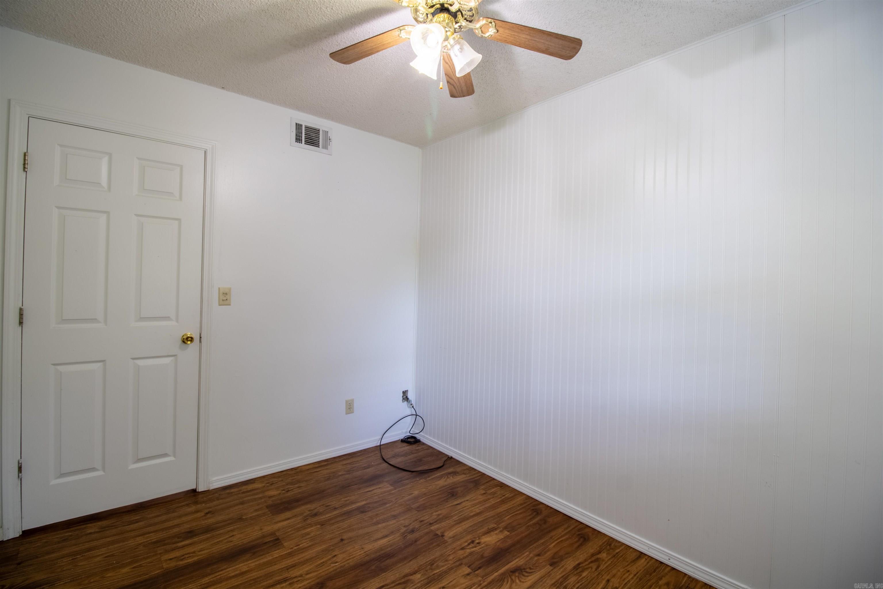 507 N Miller  Clarksville, AR