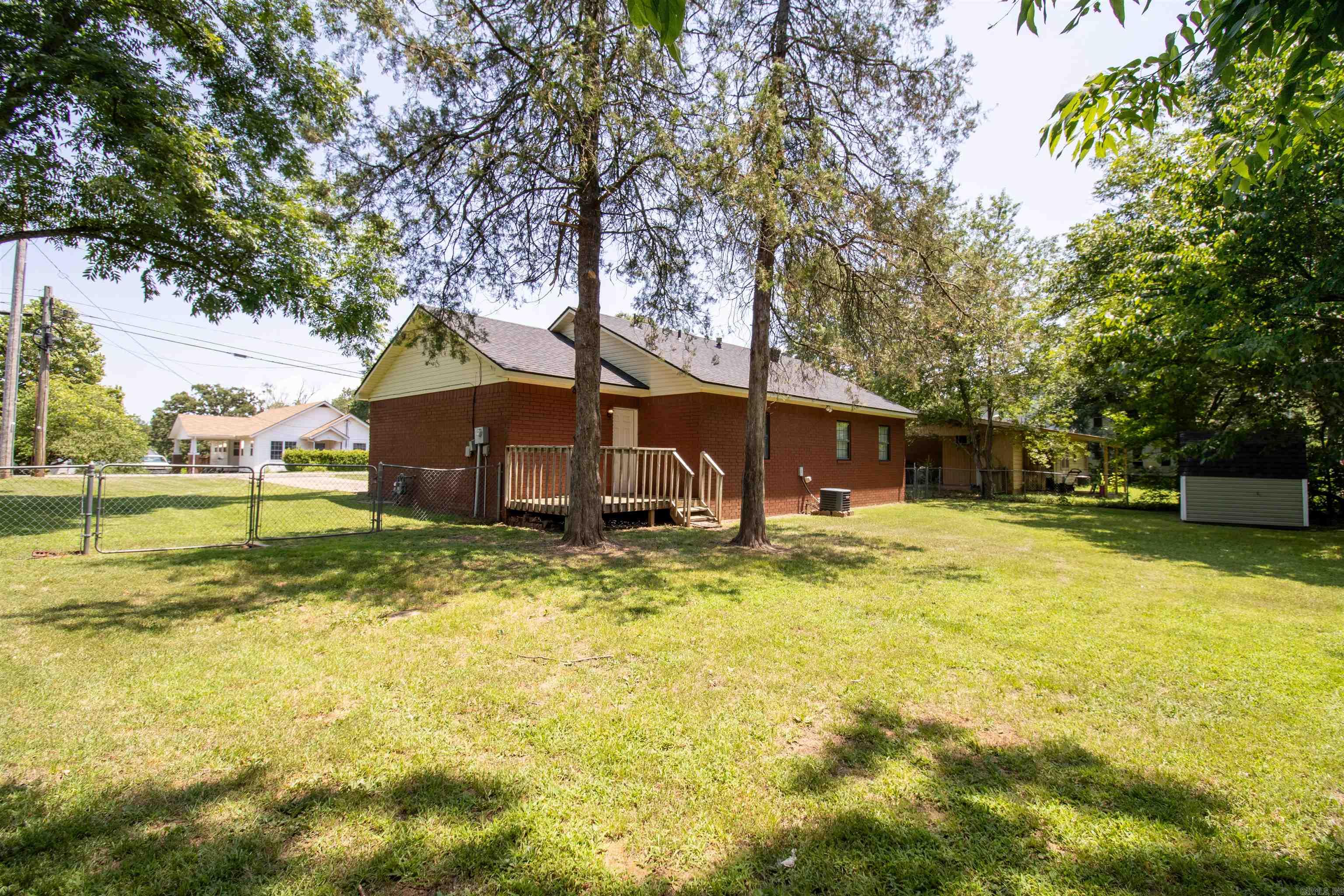 507 N Miller  Clarksville, AR
