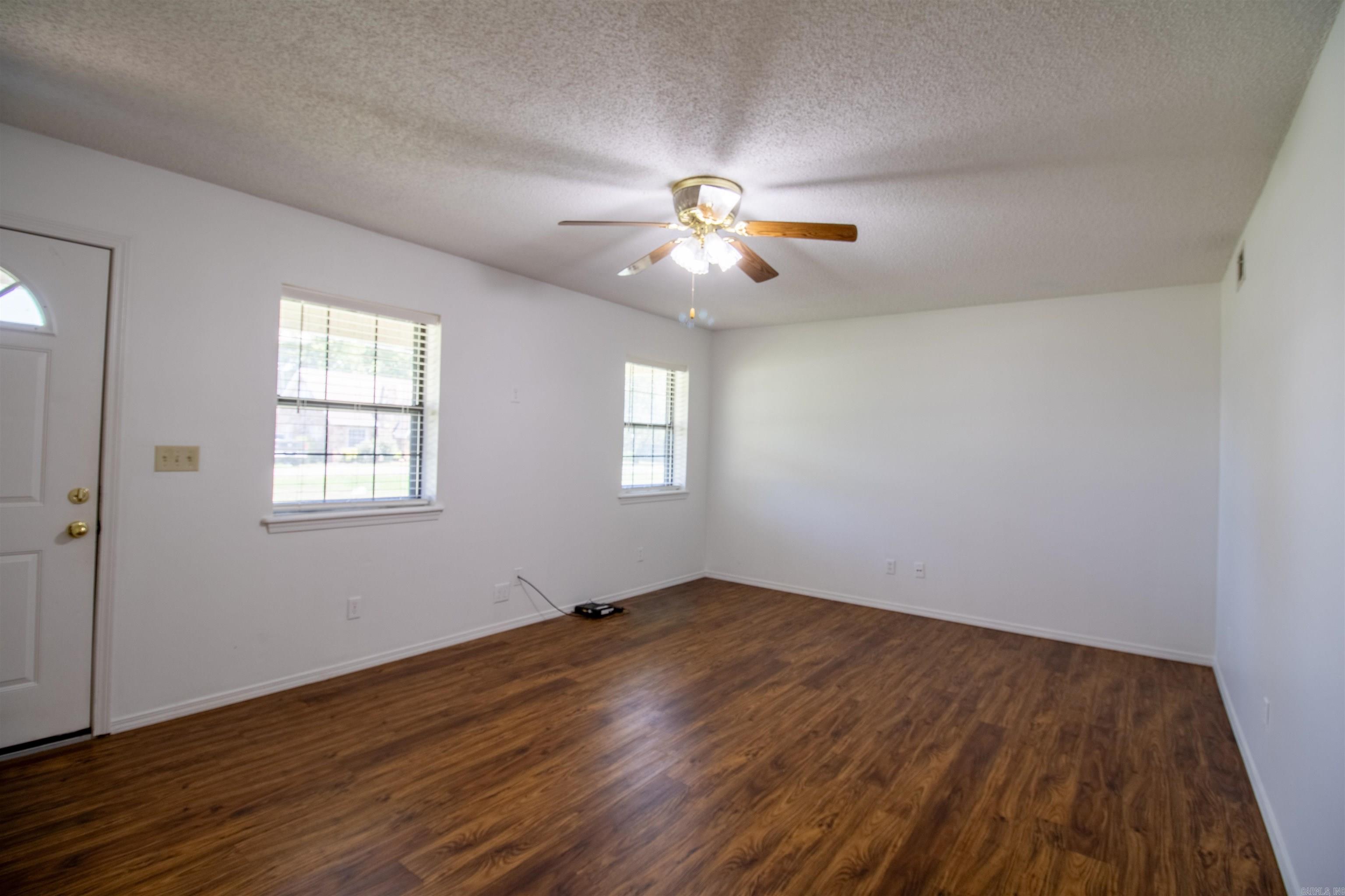 507 N Miller  Clarksville, AR