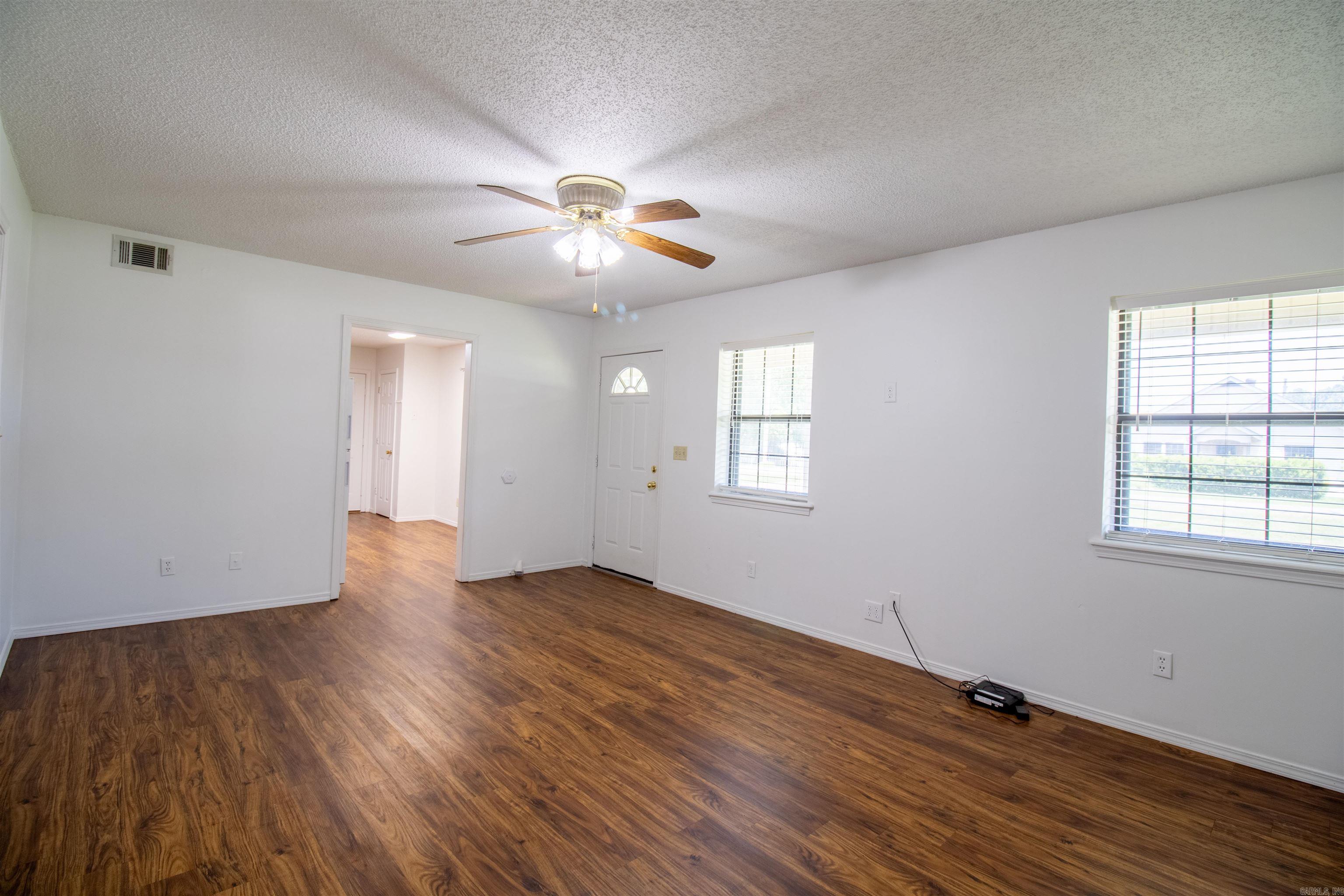 507 N Miller  Clarksville, AR