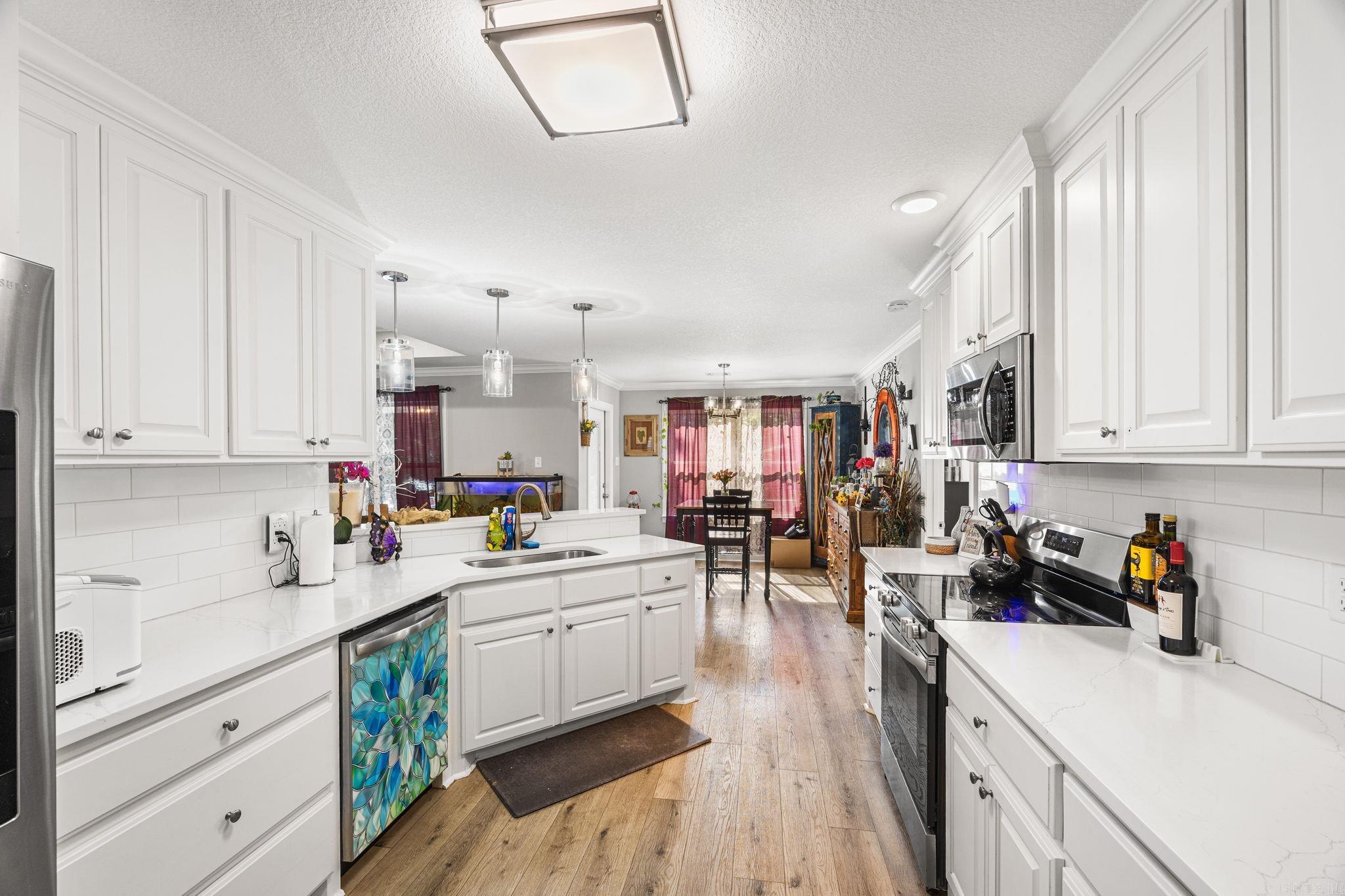 30 Ledrick  Mayflower, AR