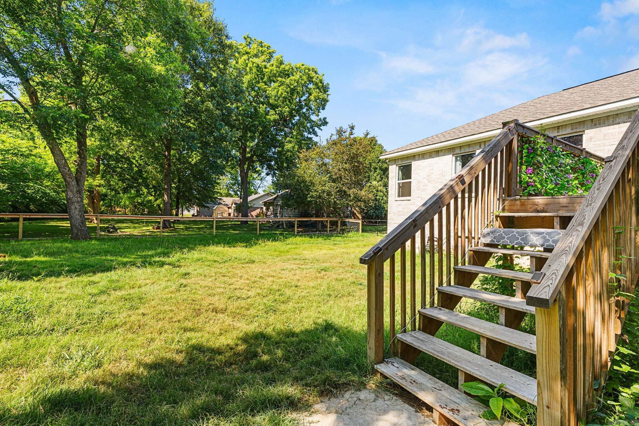 30 Ledrick  Mayflower, AR