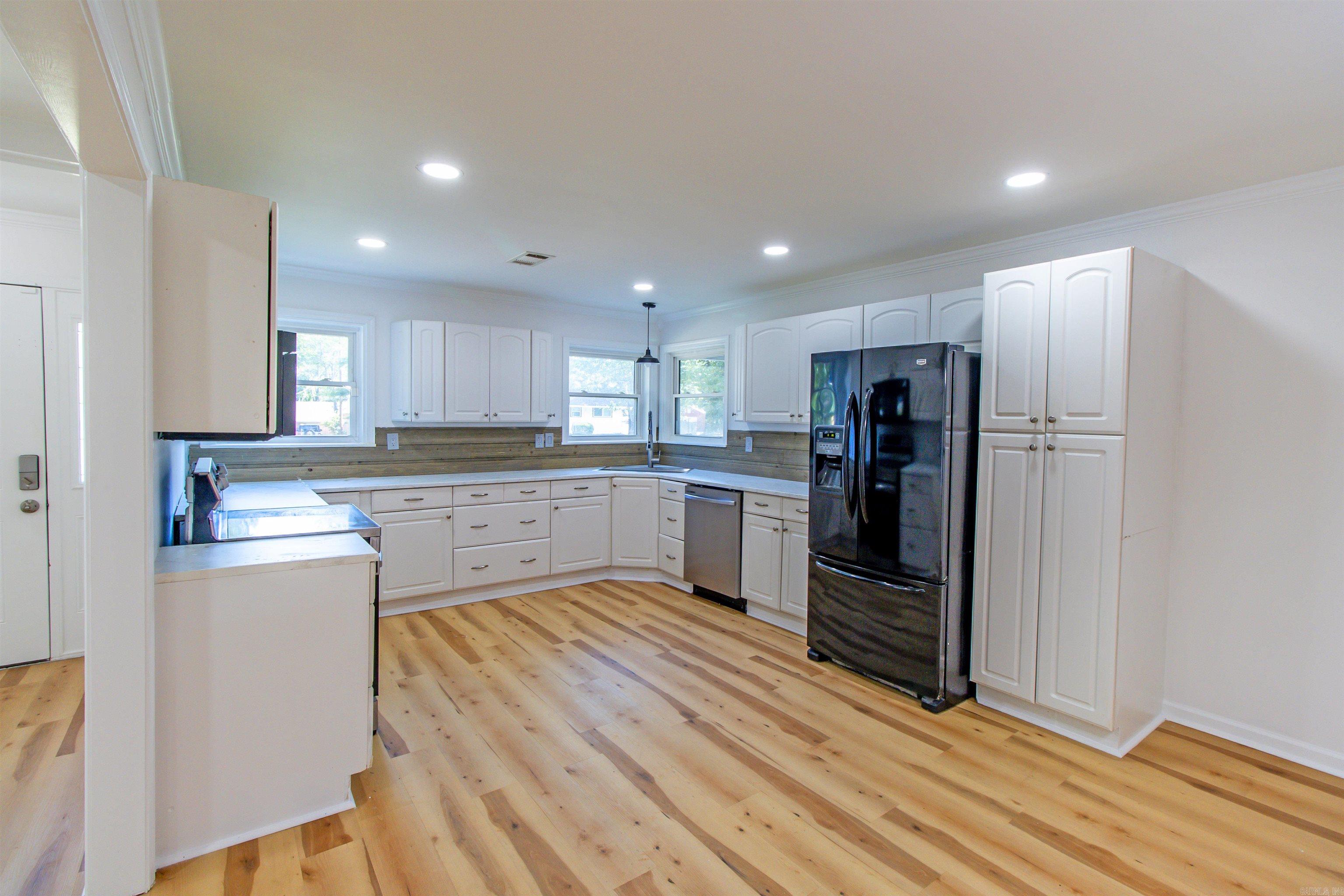 316 W High  Sheridan, AR