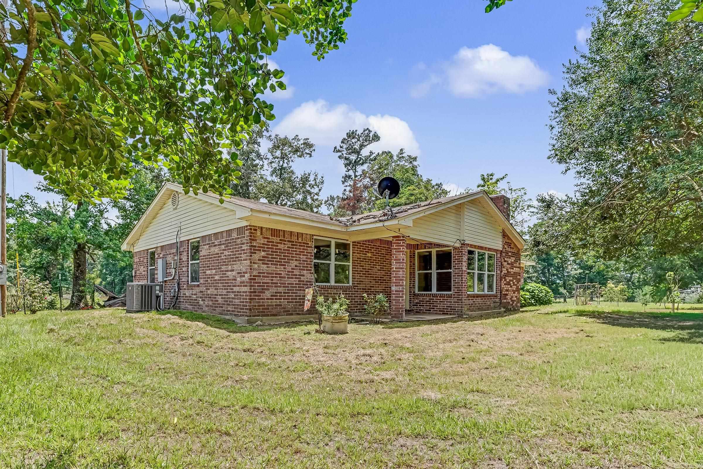 1297 Hwy 234  Ashdown, AR