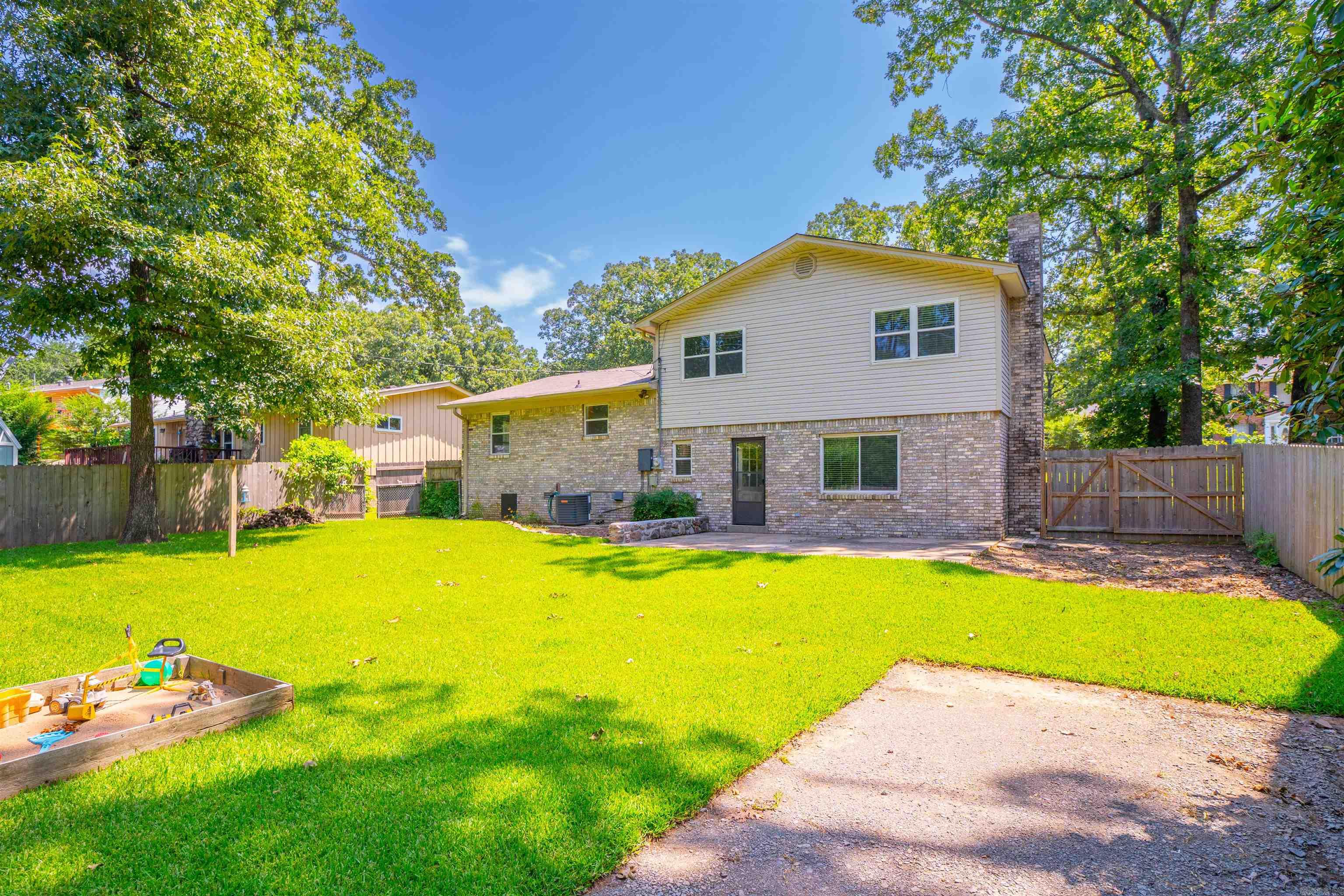 20 Kingspark Rd.  Little Rock, AR