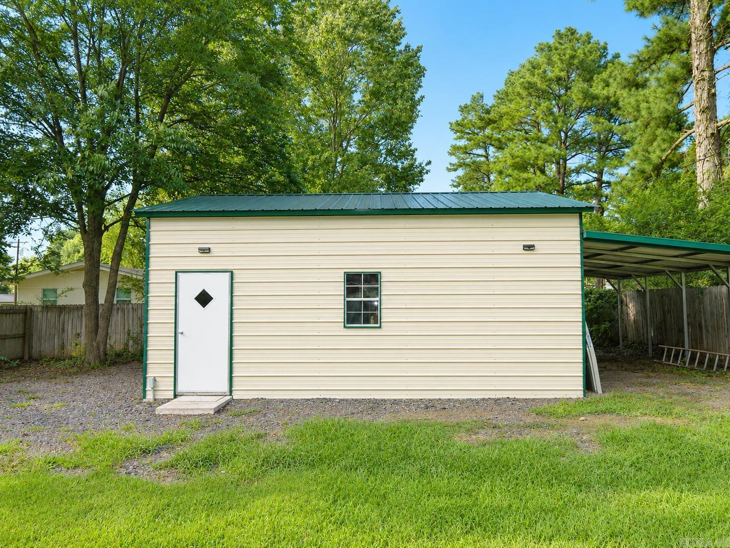 1607 N Broadway  Heber Springs, AR