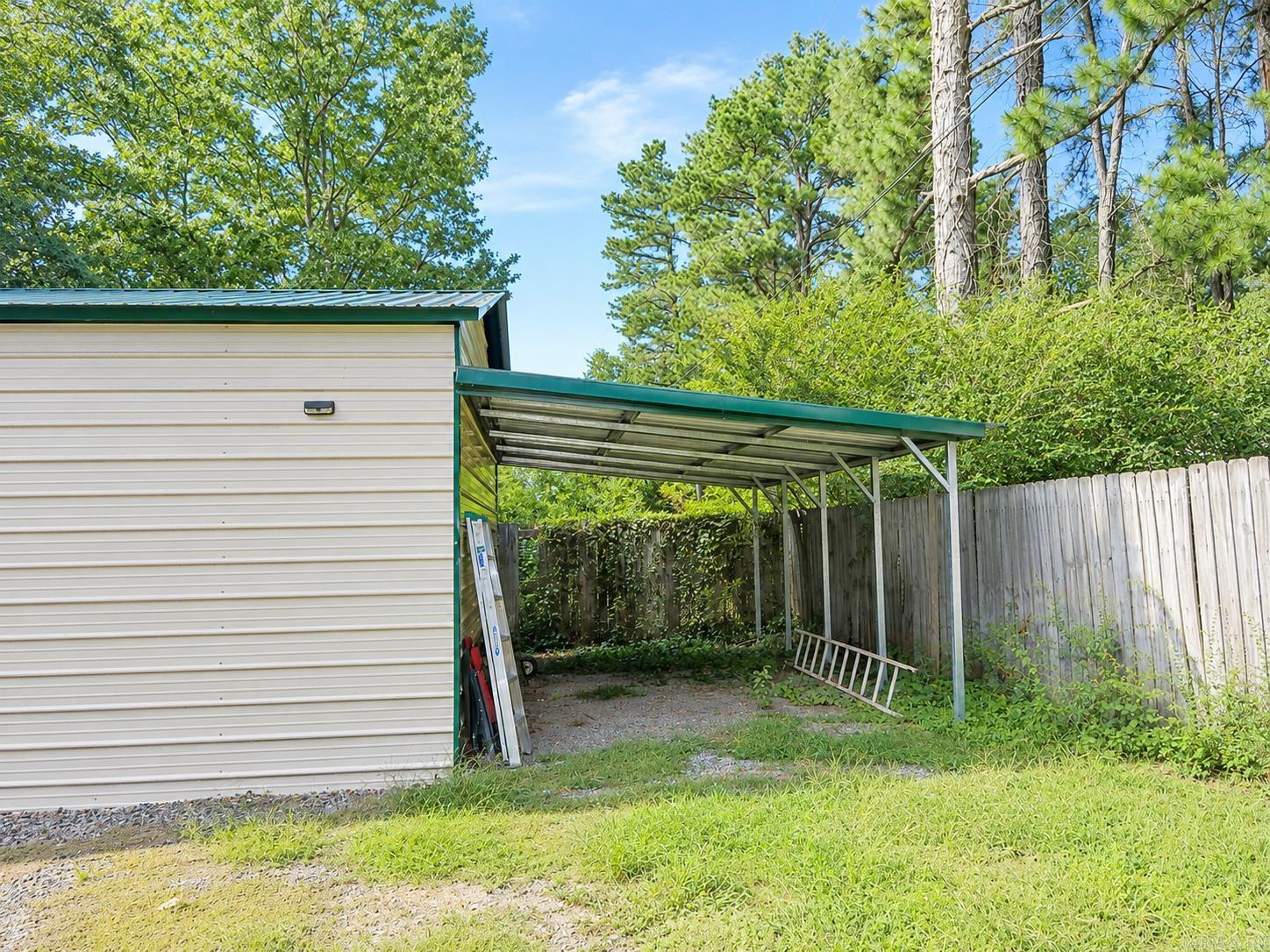 1607 N Broadway  Heber Springs, AR