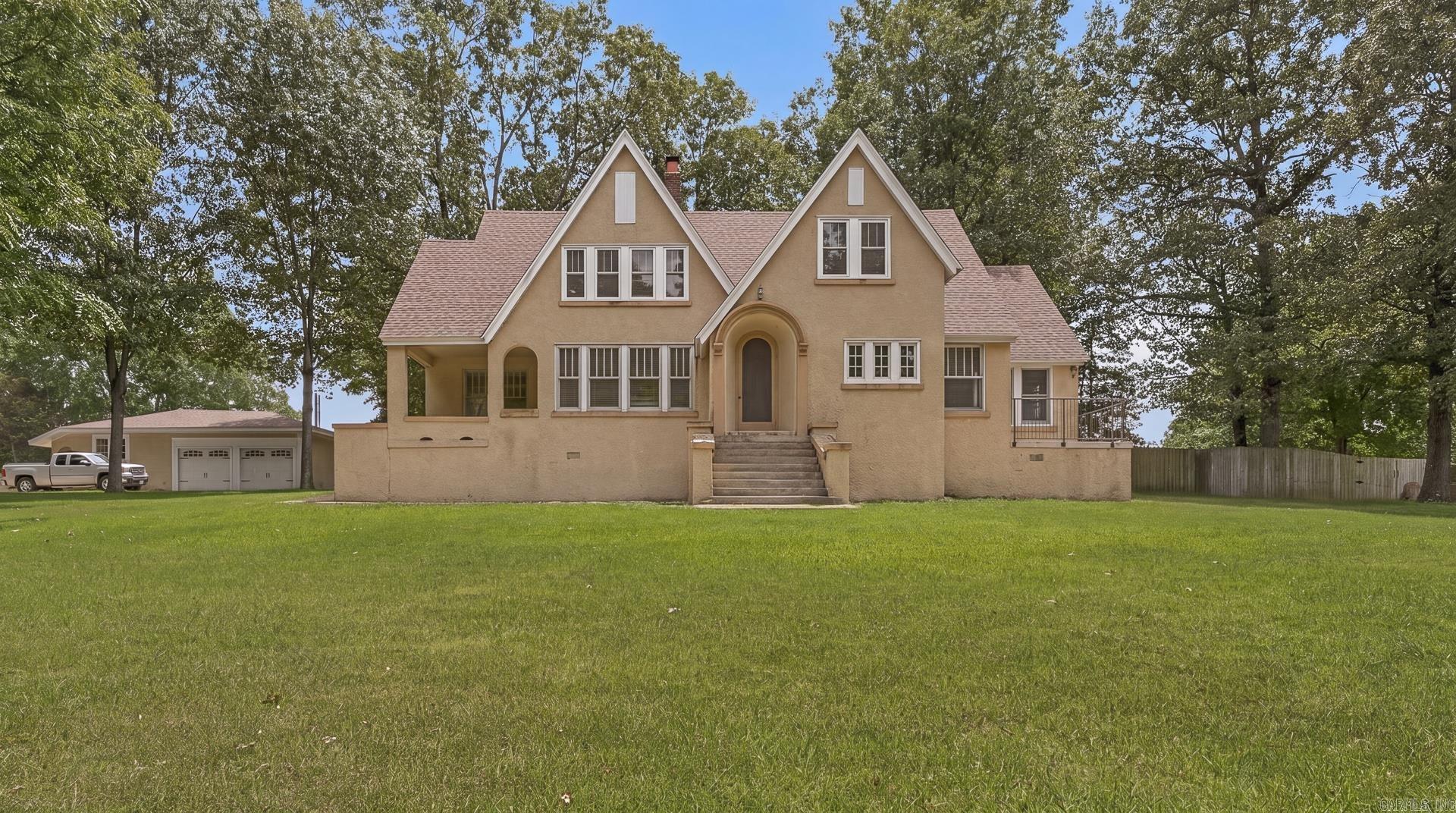 1304 Wirt  Paragould, AR