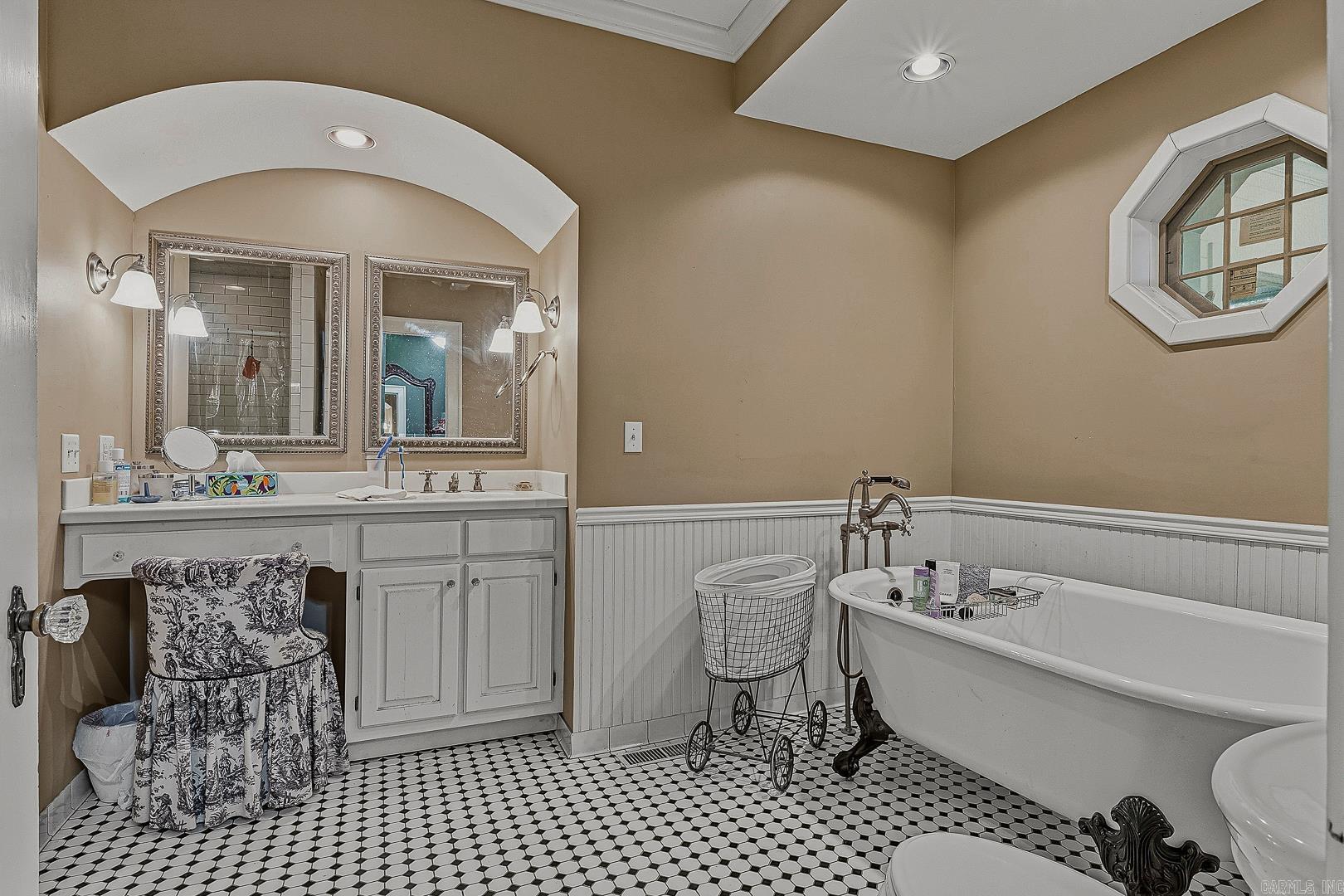 1304 Wirt  Paragould, AR