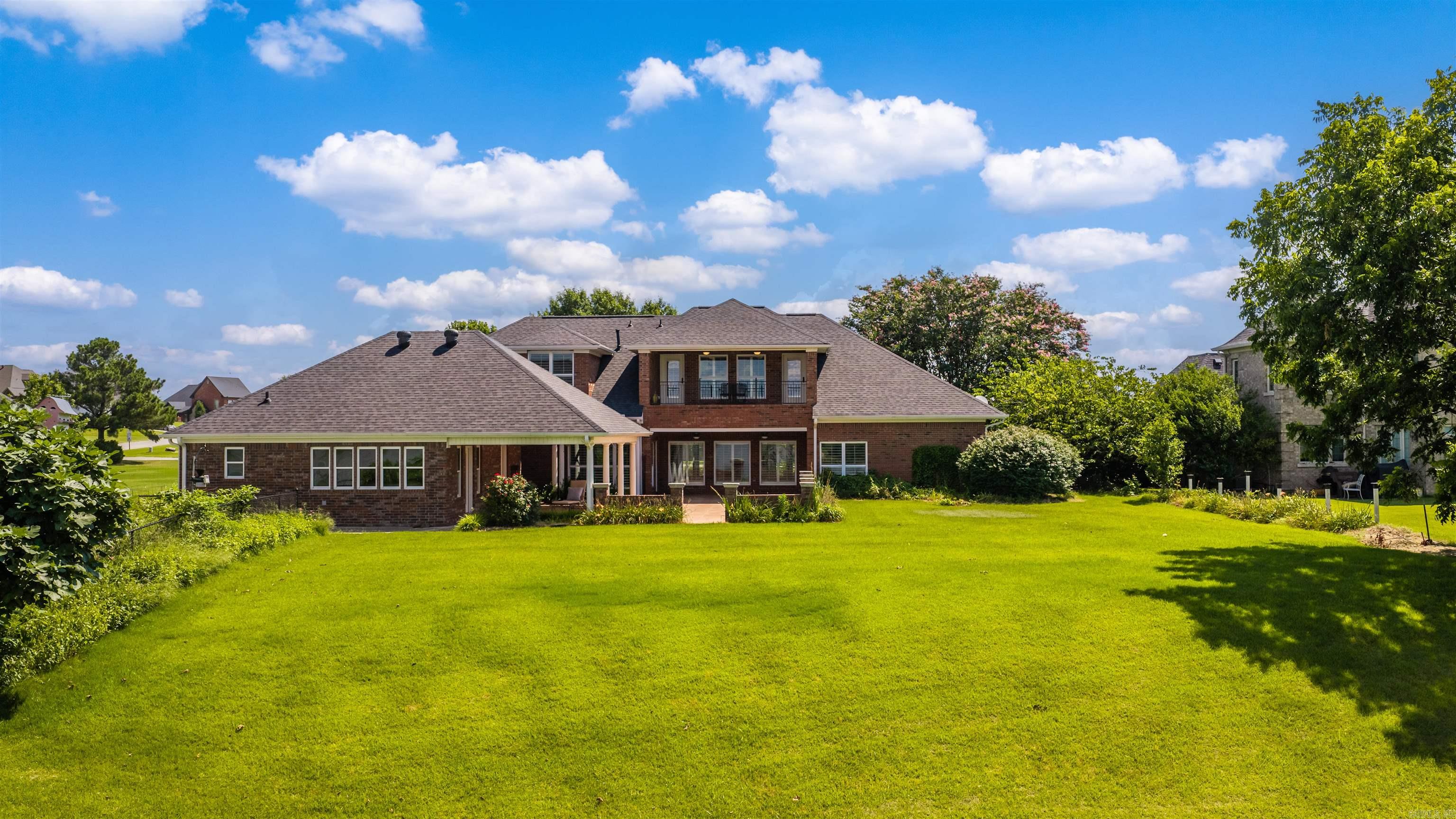 3 River Road Drive West  Mayflower, AR