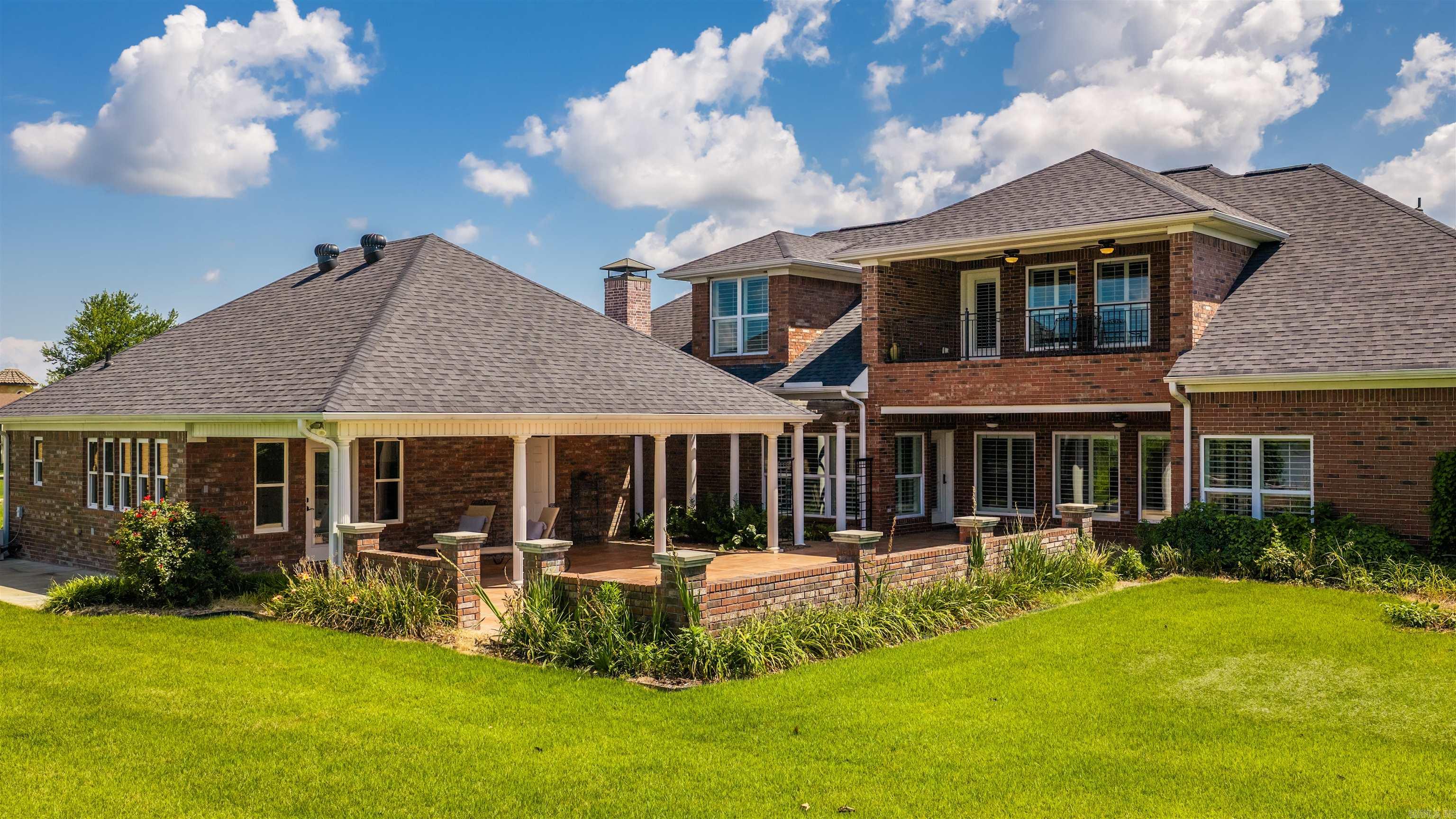 3 River Road Drive West  Mayflower, AR