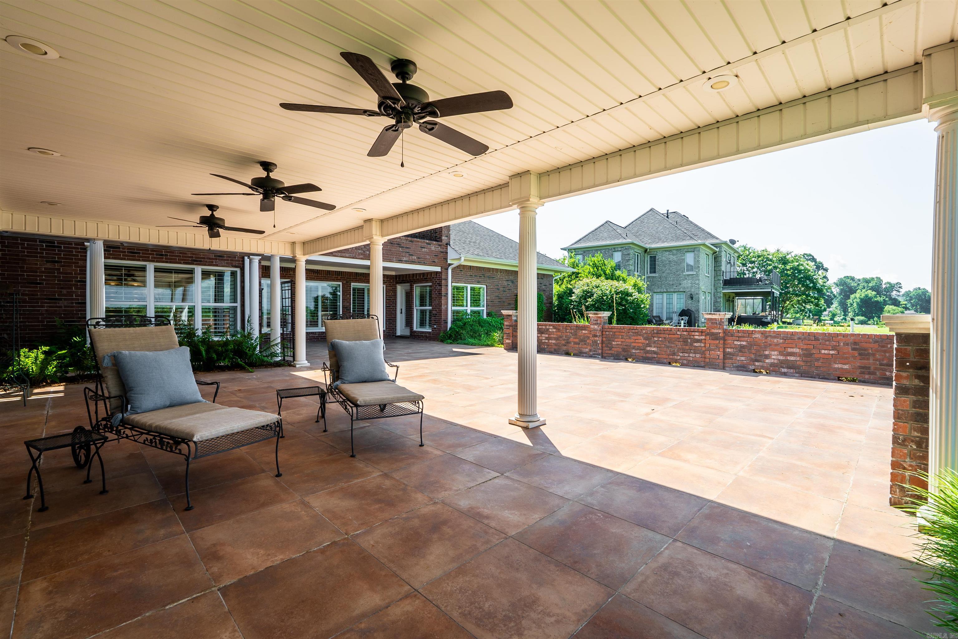 3 River Road Drive West  Mayflower, AR