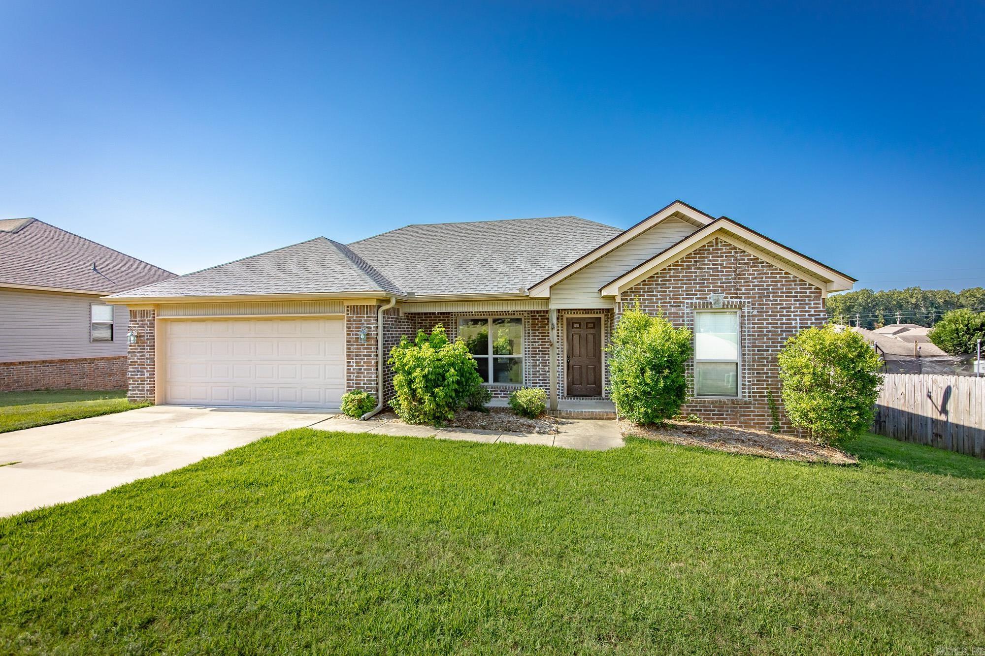 325 Austin Creek  Austin, AR
