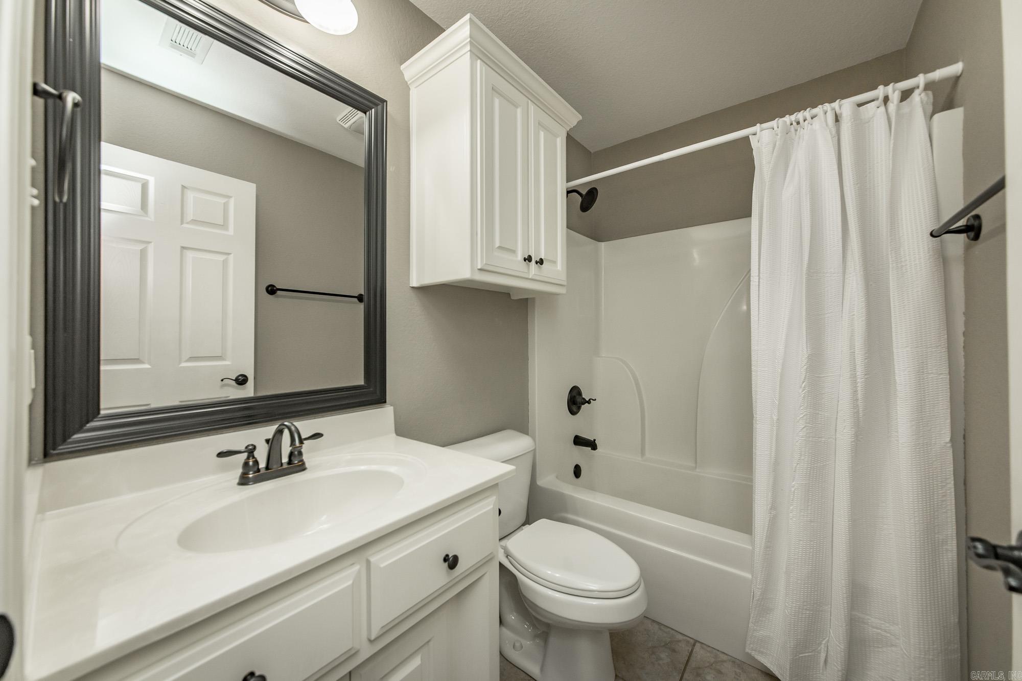 325 Austin Creek  Austin, AR