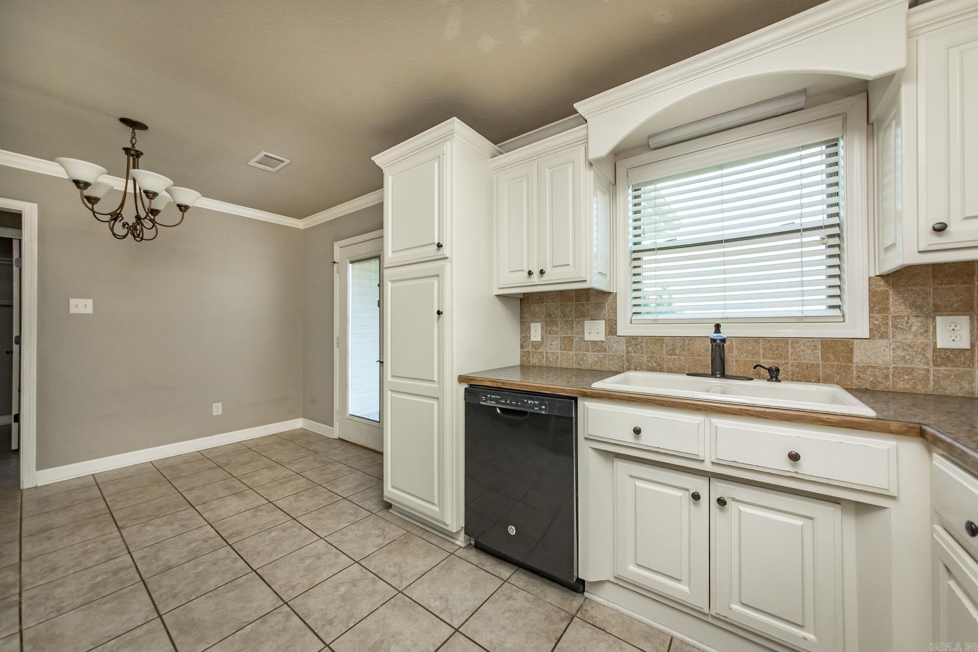 325 Austin Creek  Austin, AR