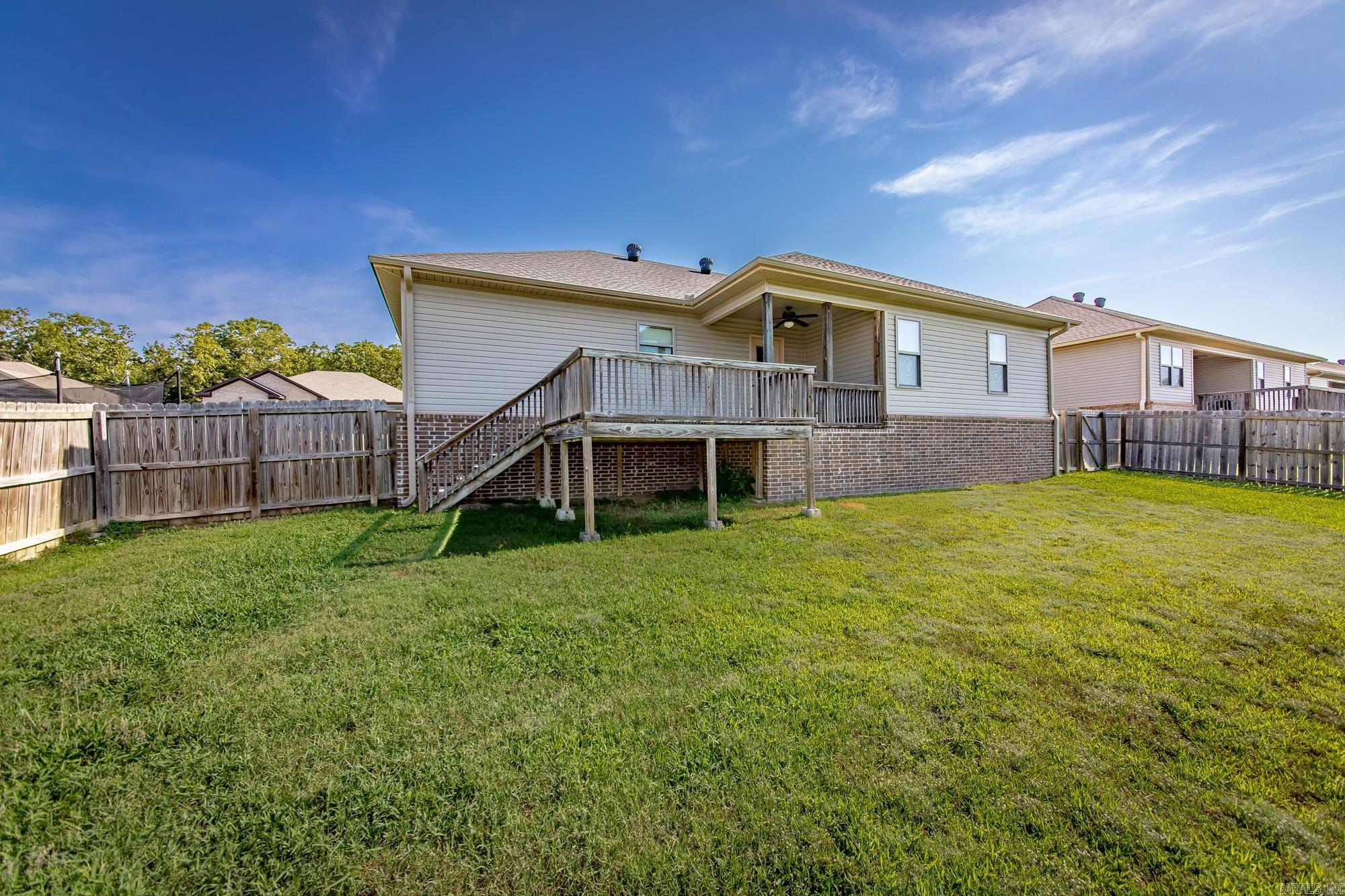 325 Austin Creek  Austin, AR