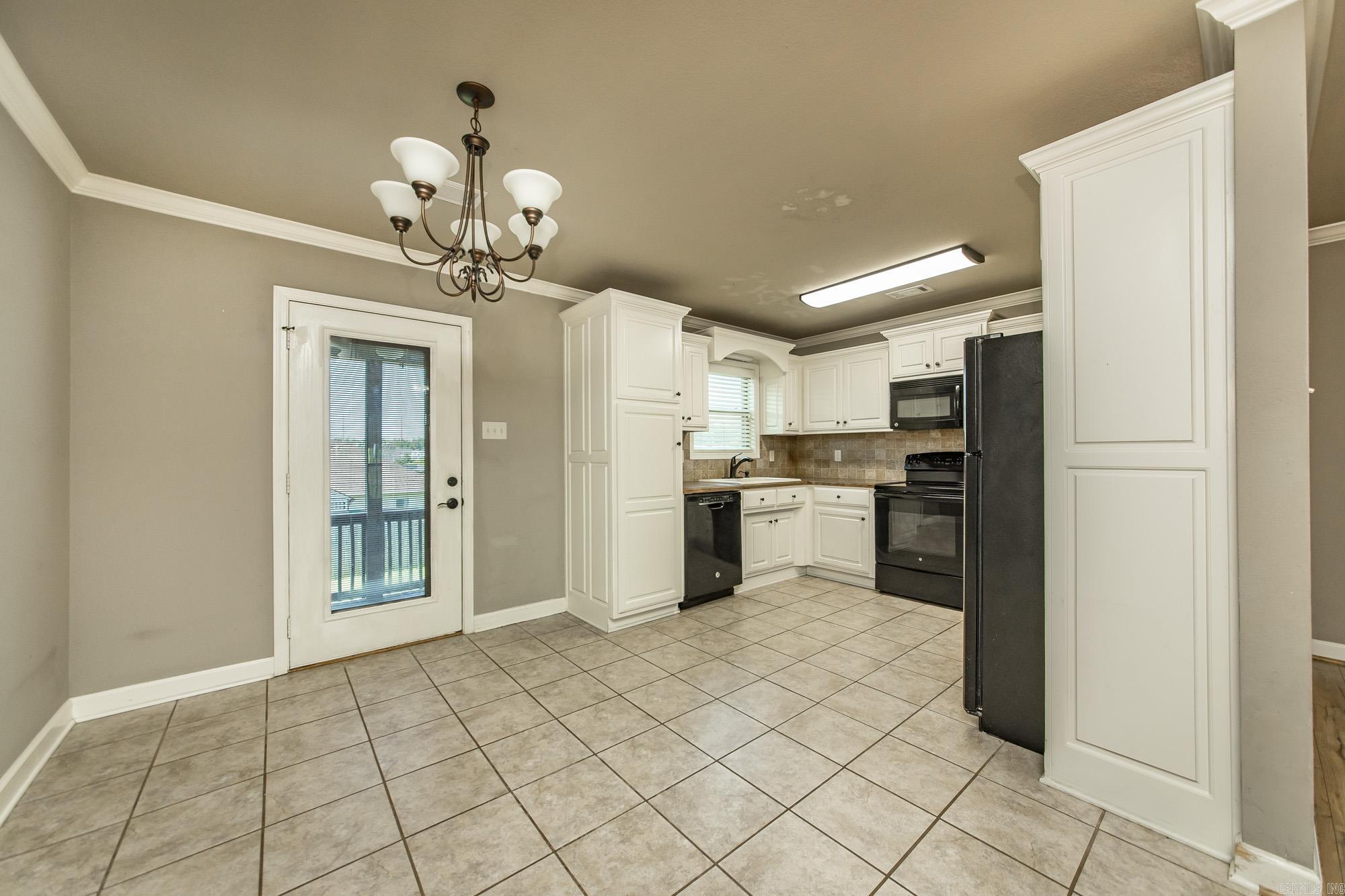 325 Austin Creek  Austin, AR