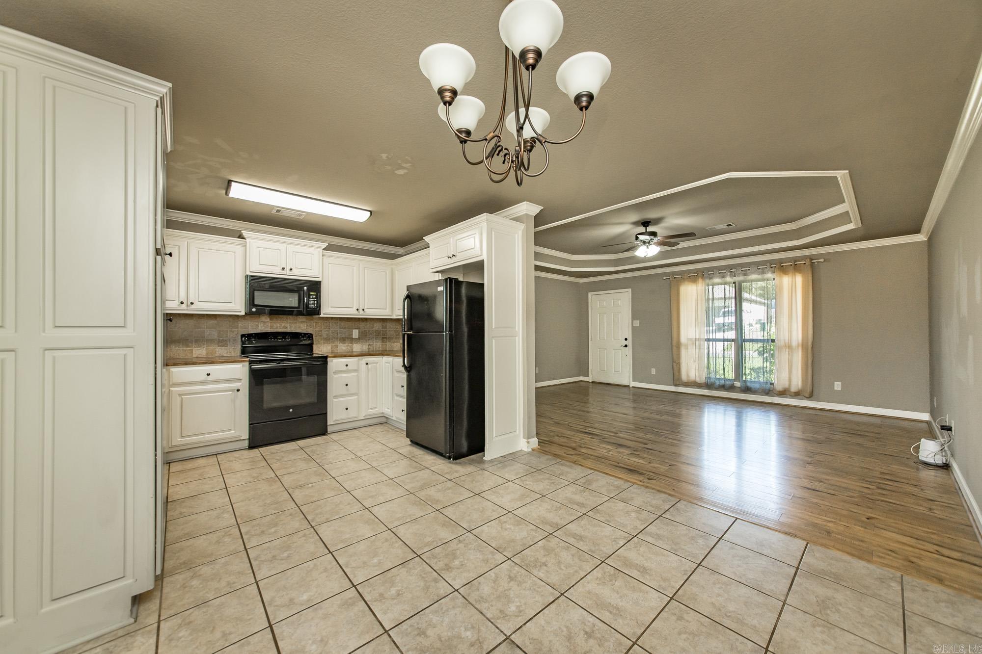 325 Austin Creek  Austin, AR