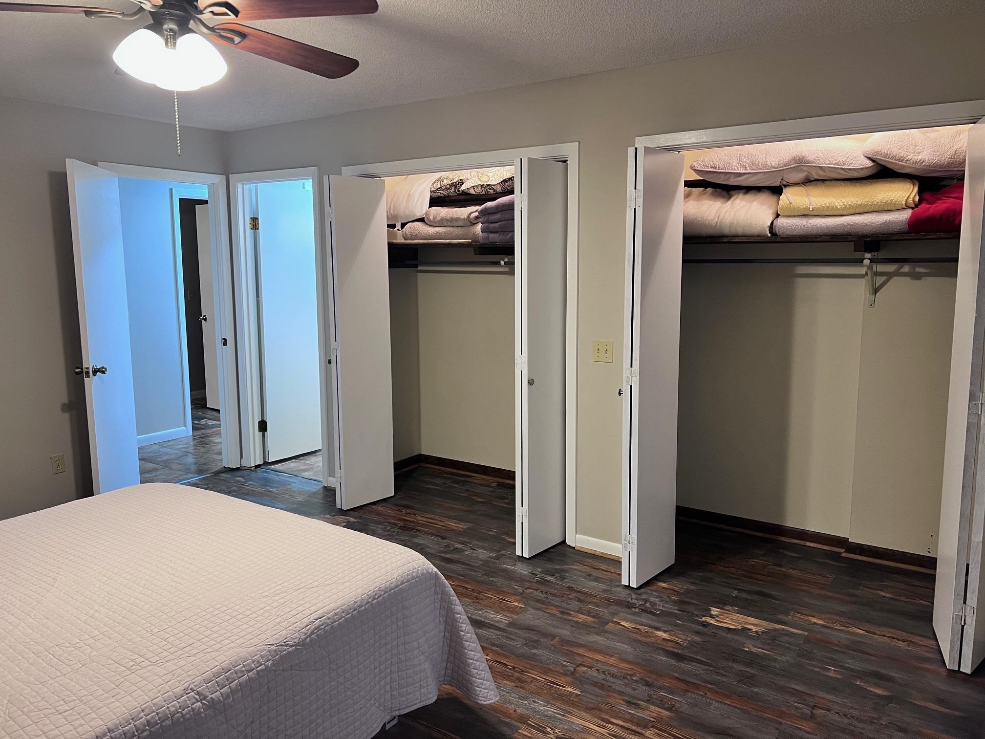 236 N Riverview  Mountain View, AR