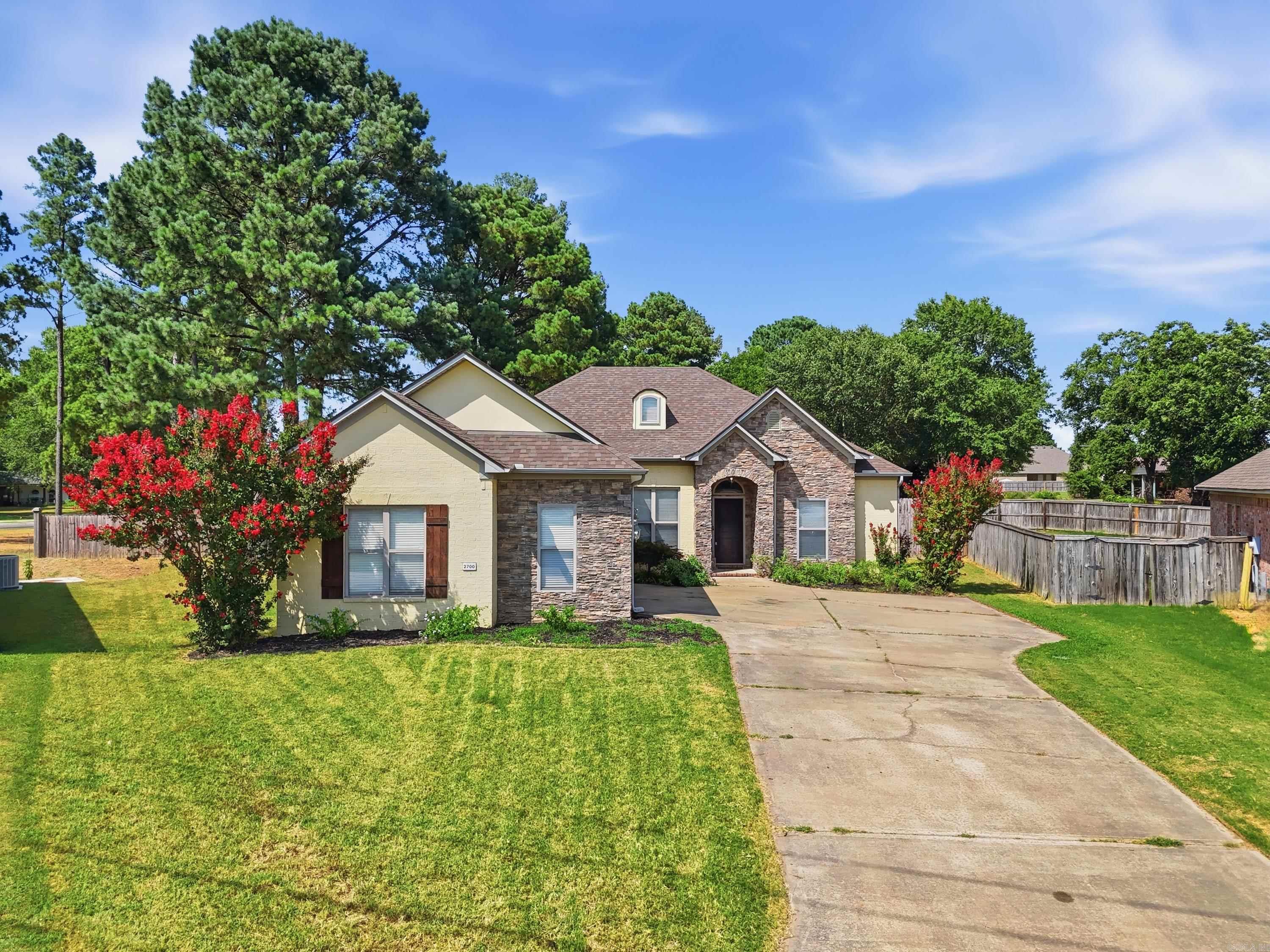2700 Muscadine Lane  Conway, AR