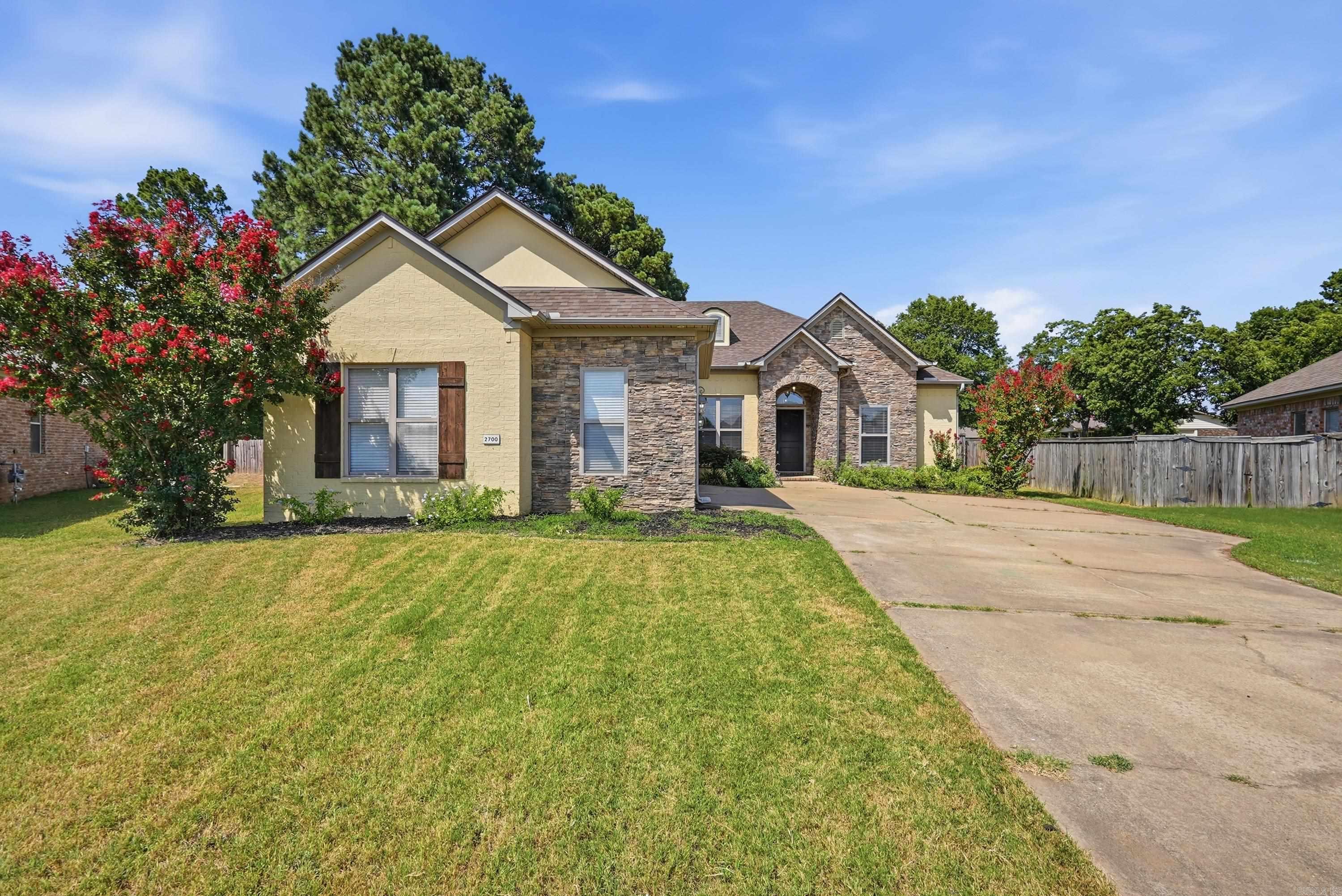 2700 Muscadine Lane  Conway, AR