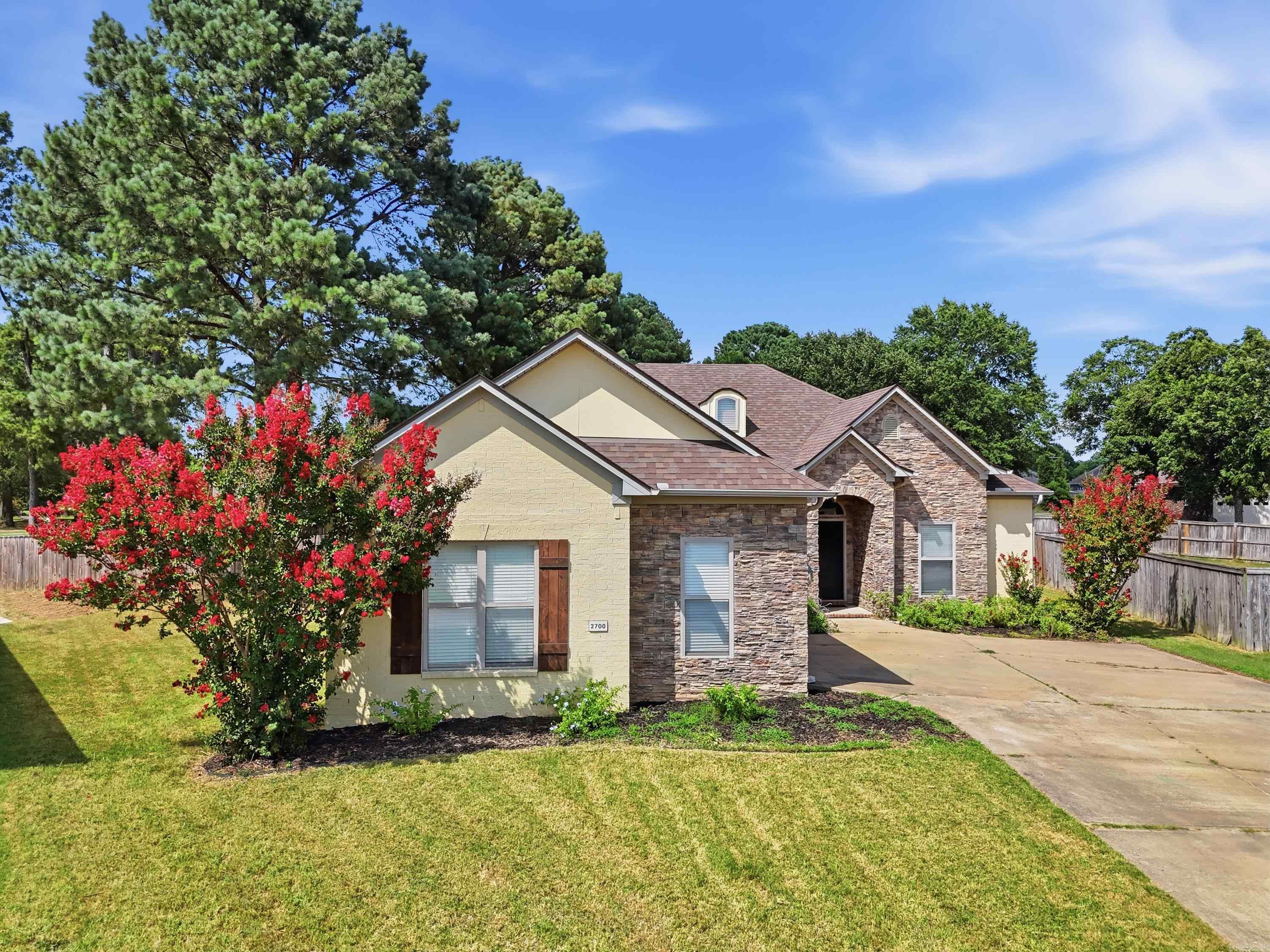 2700 Muscadine Lane  Conway, AR