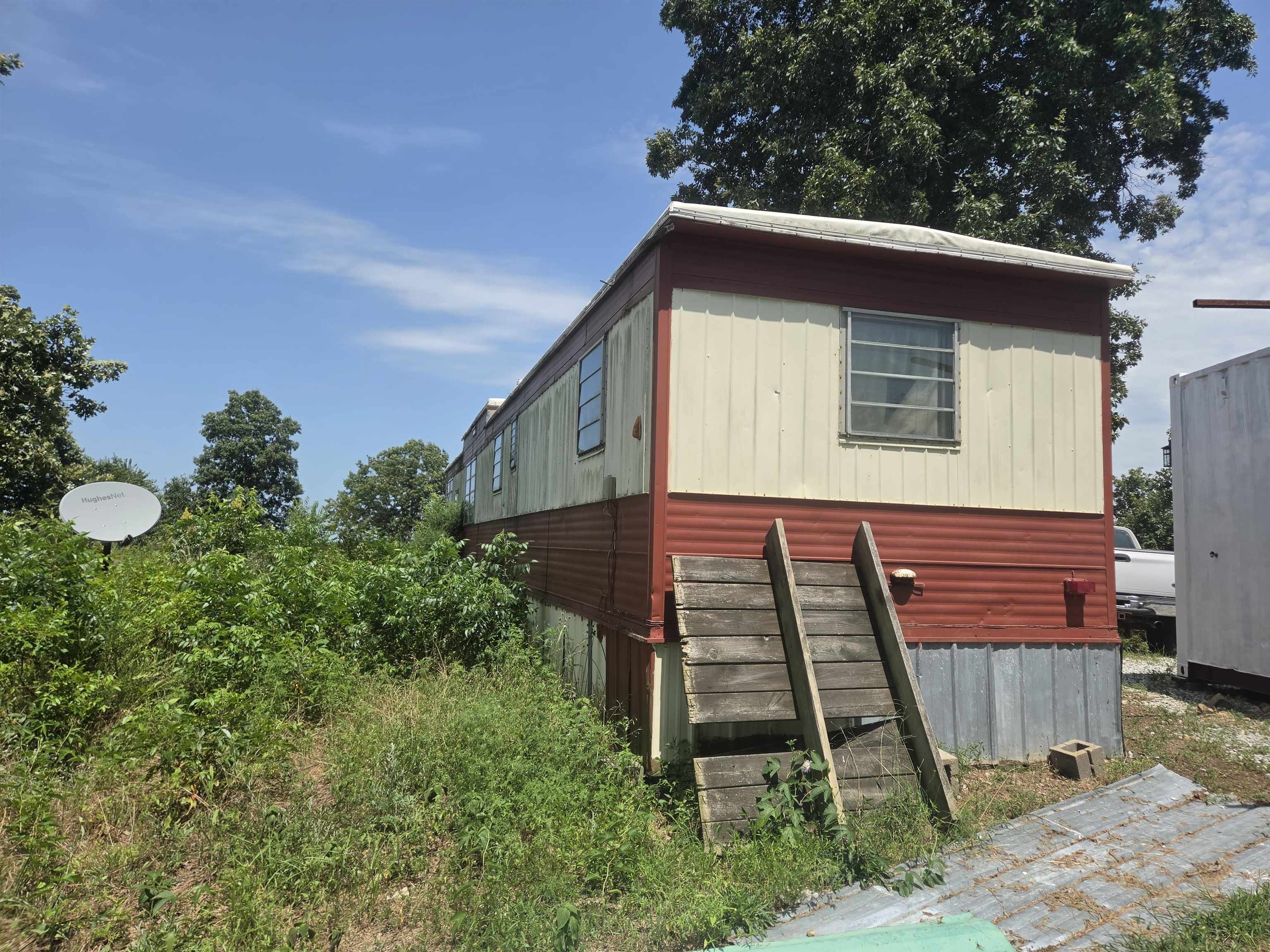 743 S 289  Salem, AR