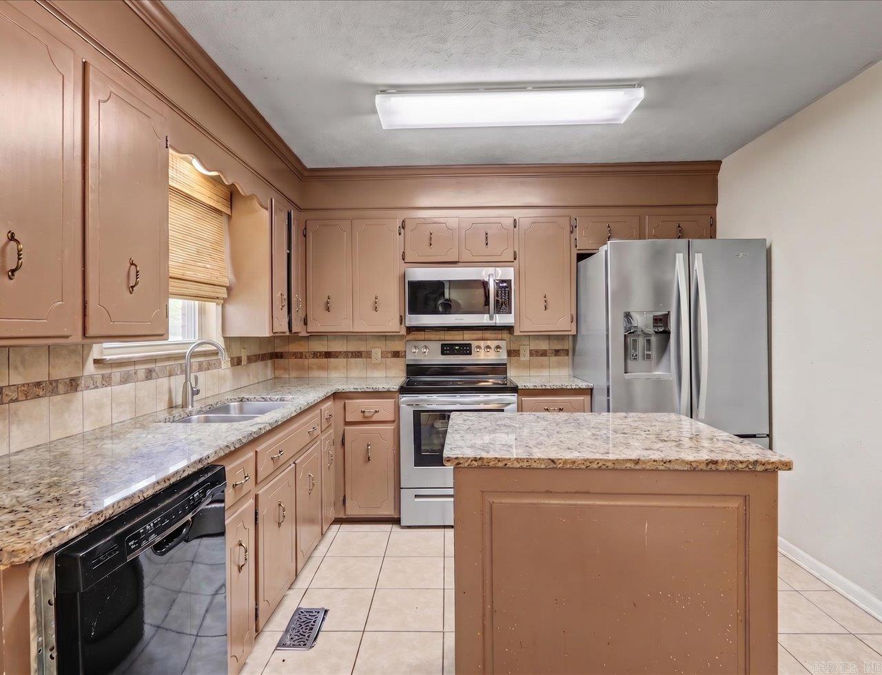 105 Kingsbrook  Hot Springs, AR