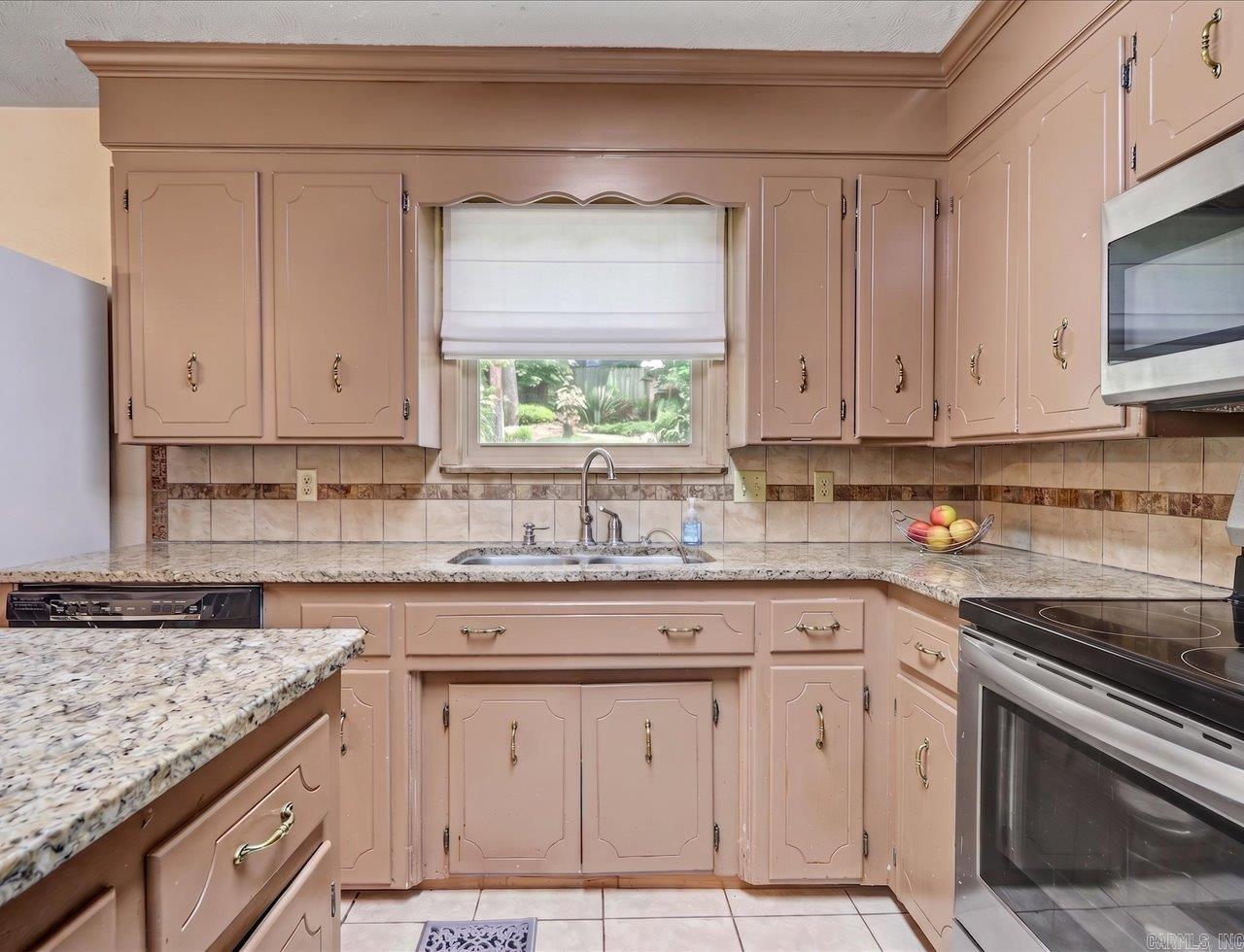 105 Kingsbrook  Hot Springs, AR