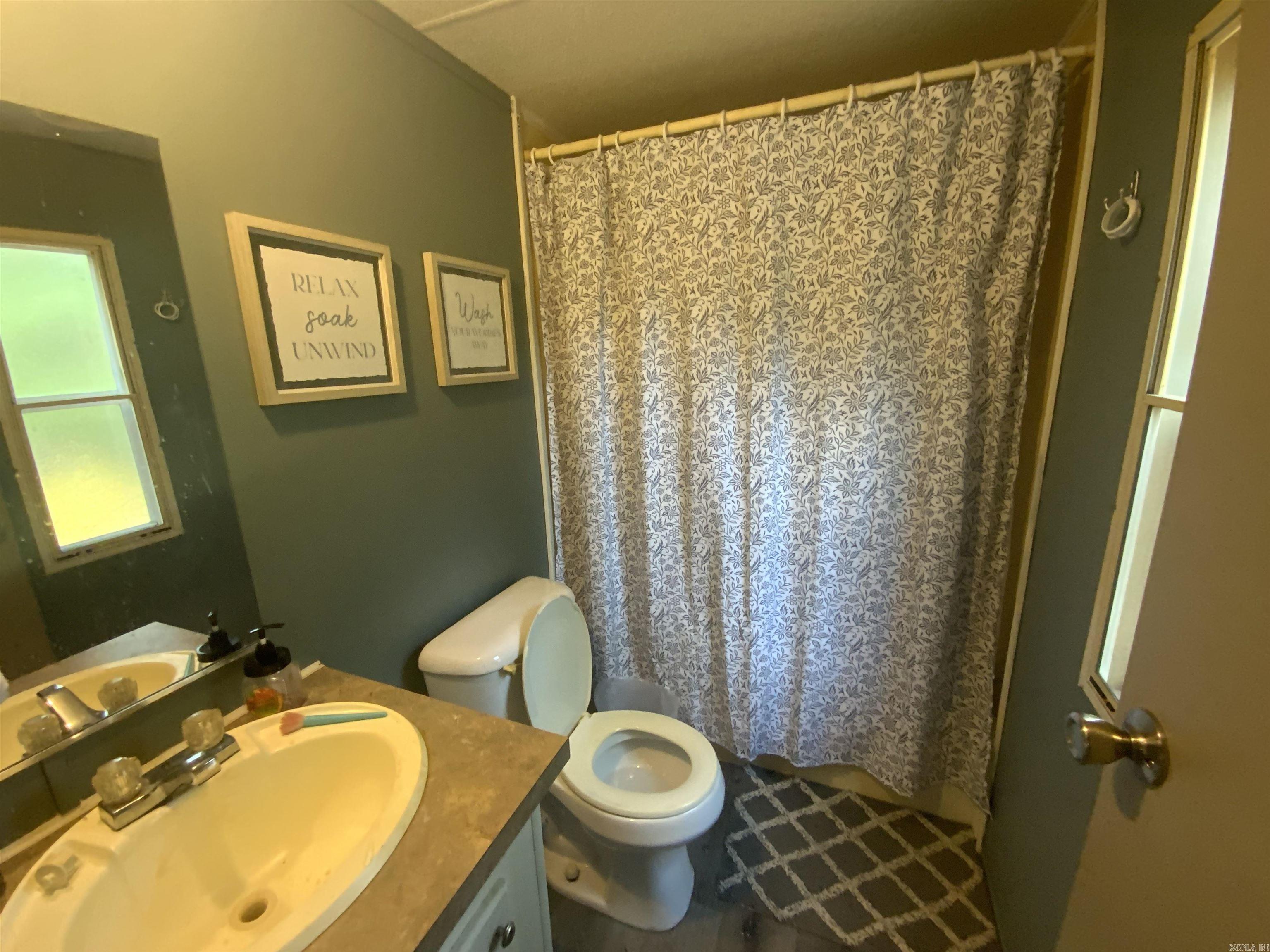 550 Indian Trail  Greers Ferry, AR
