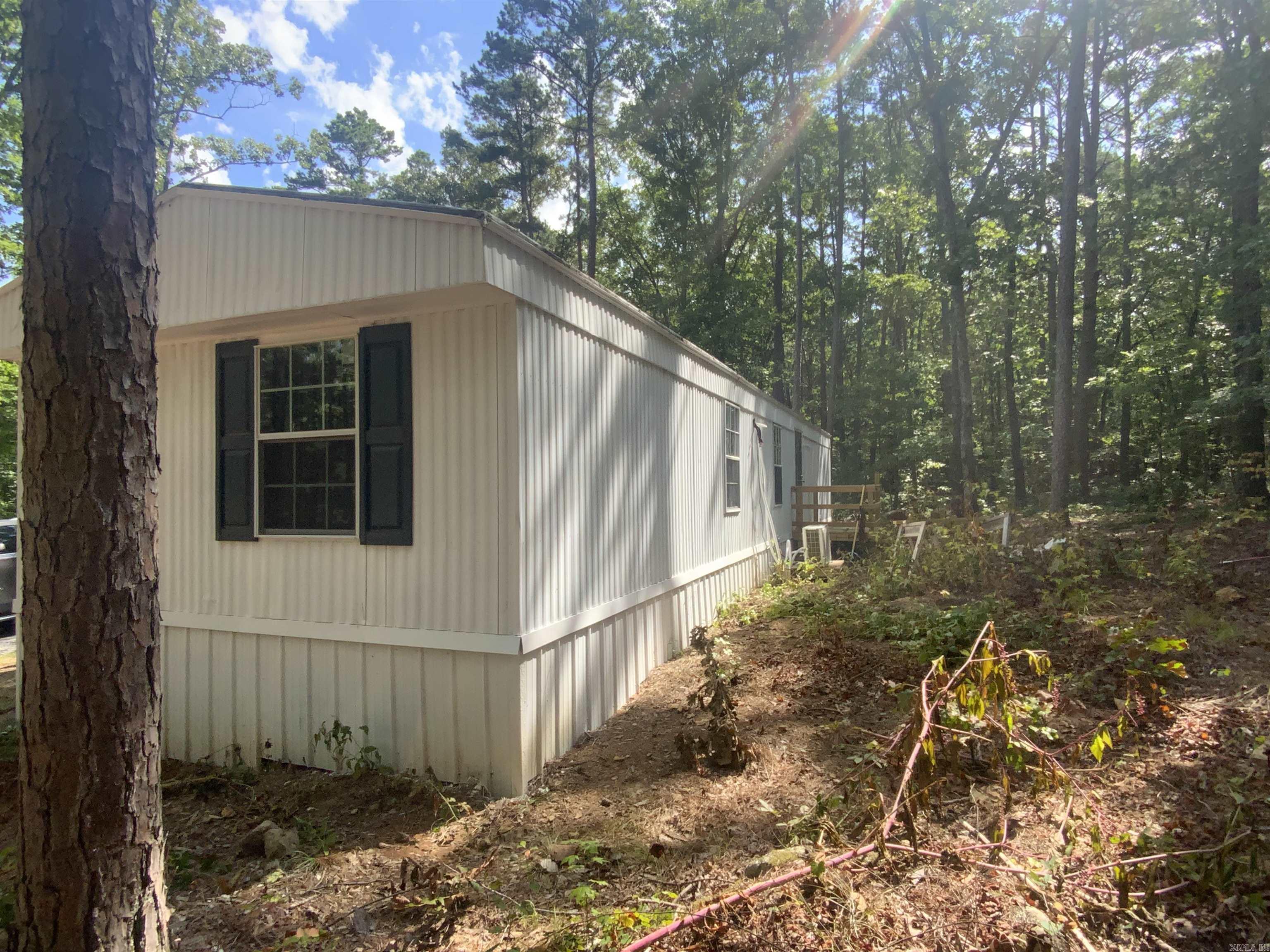 550 Indian Trail  Greers Ferry, AR