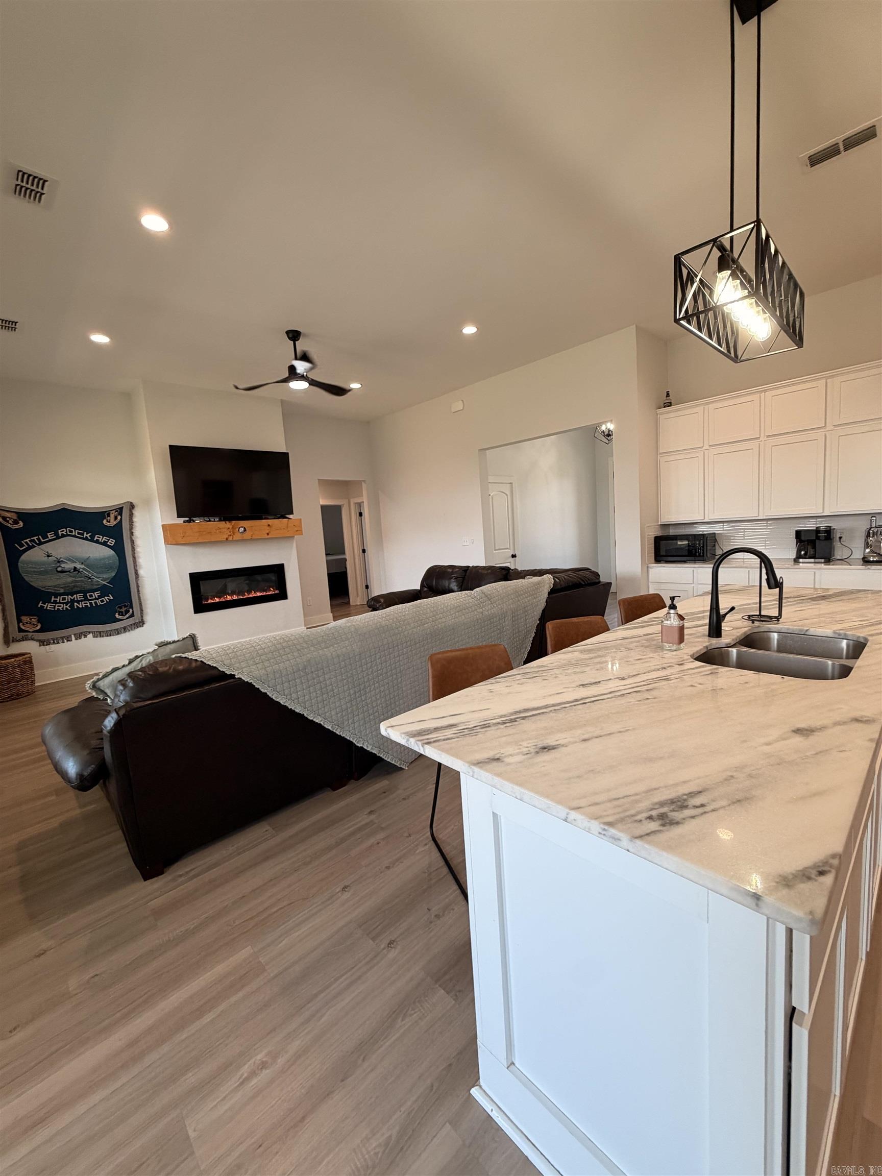 5607 HUMMINGBIRD  Jacksonville, AR