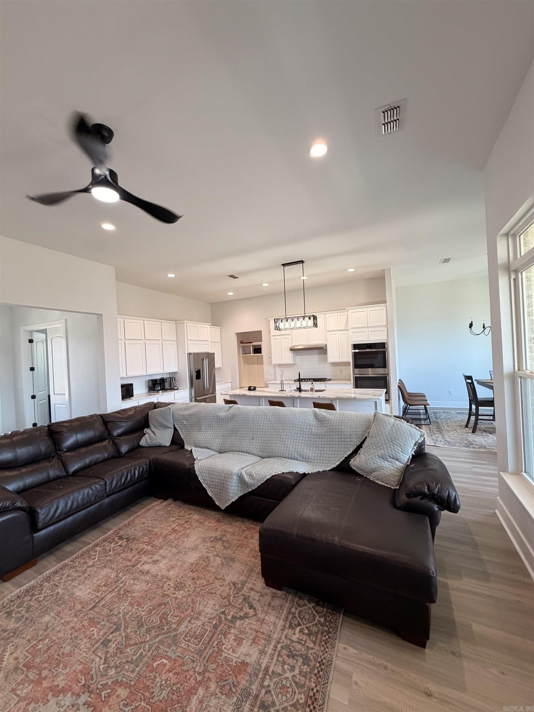 5607 HUMMINGBIRD  Jacksonville, AR