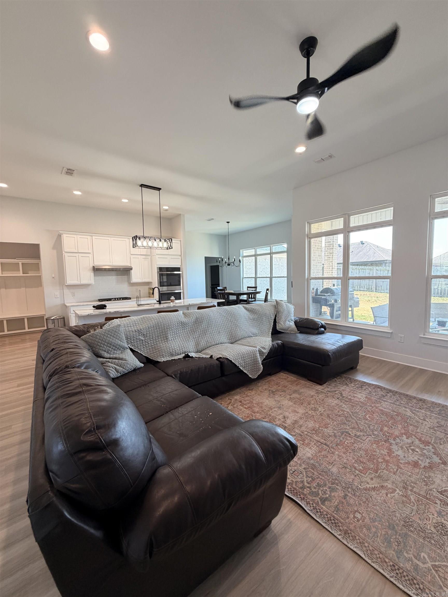 5607 HUMMINGBIRD  Jacksonville, AR