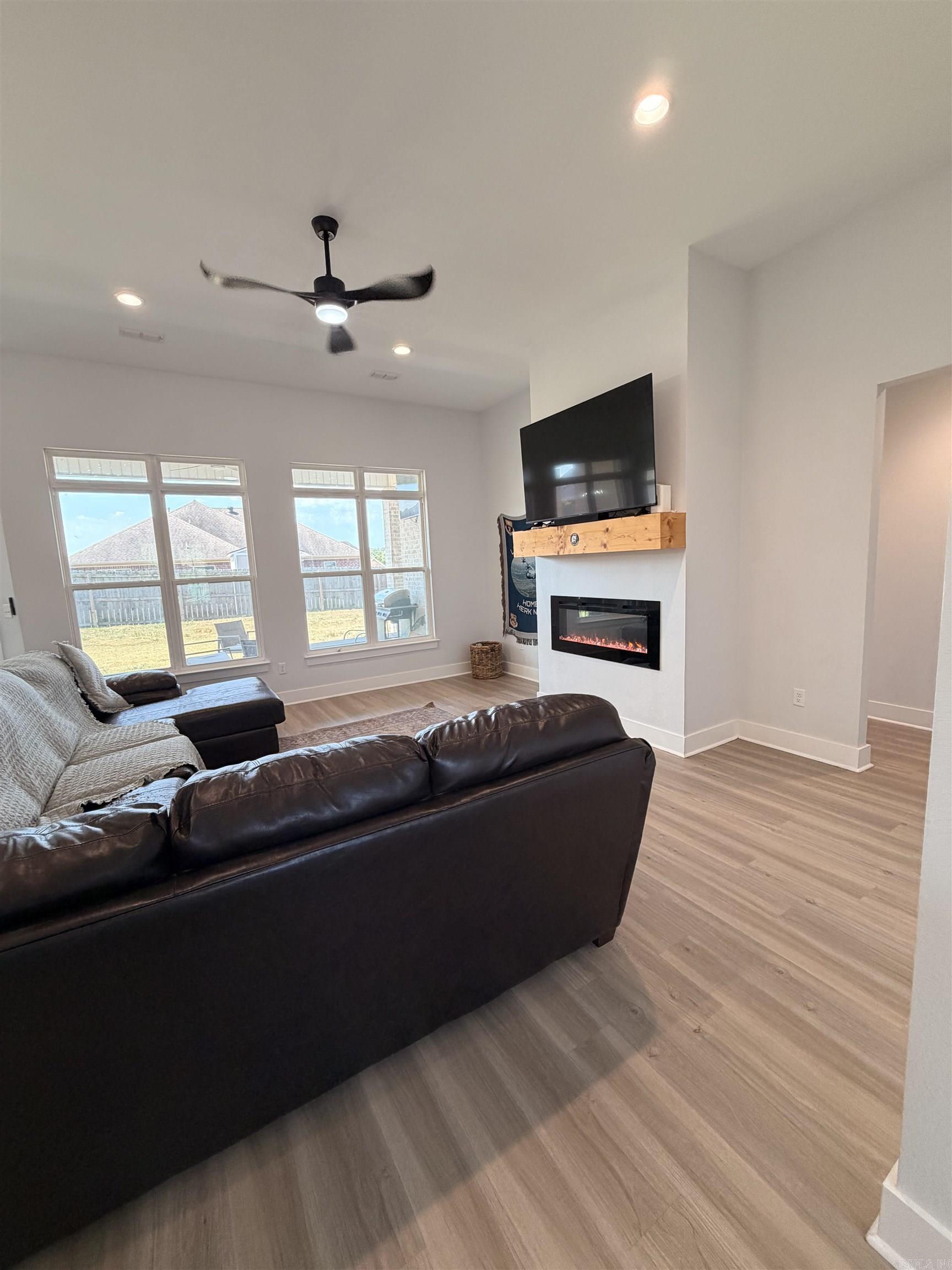 5607 HUMMINGBIRD  Jacksonville, AR