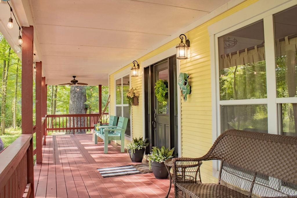 156 Polk Road 38  Hatfield, AR