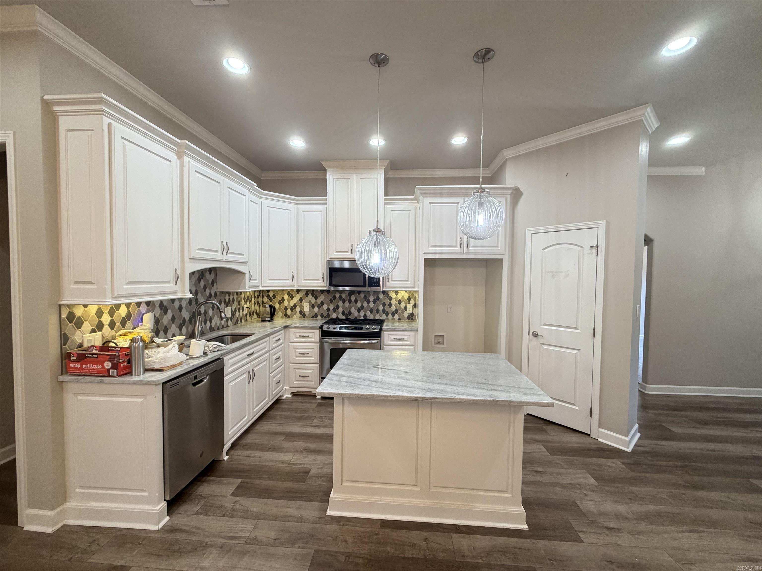 4 piper ln  Little Rock, AR