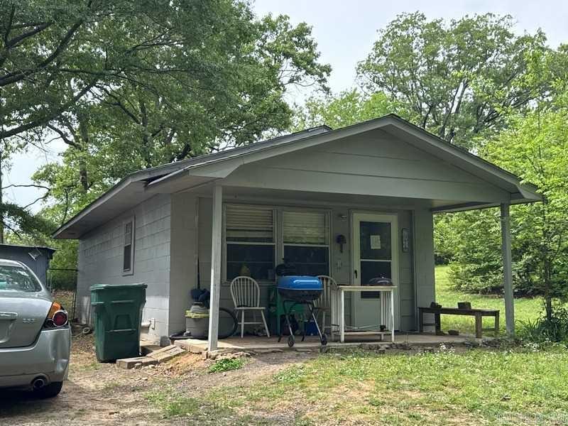 1803&1803A Meadowlake  Conway, AR