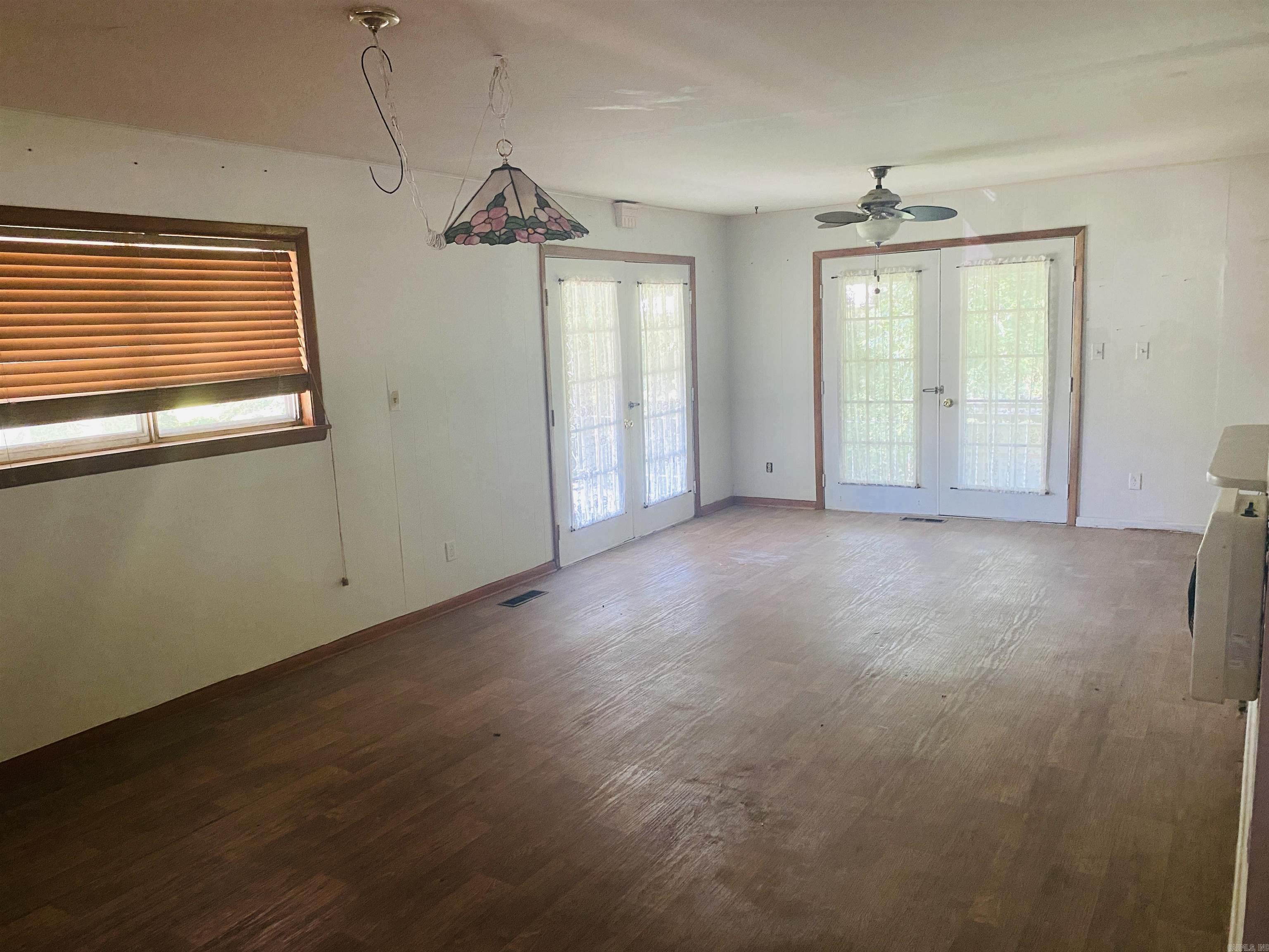 1209 12th Street  Mena, AR