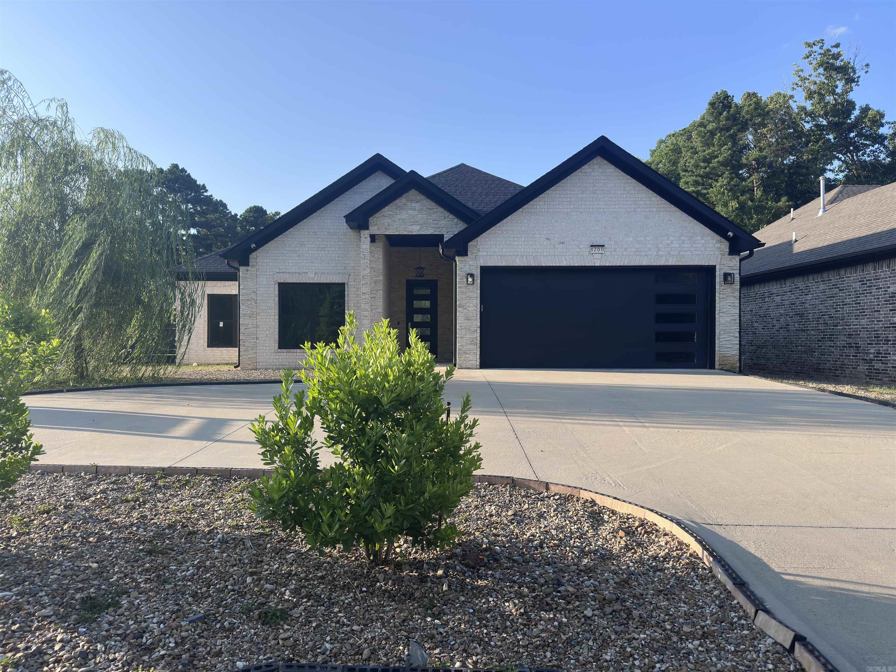 8200 Kanis Pines  Little Rock, AR