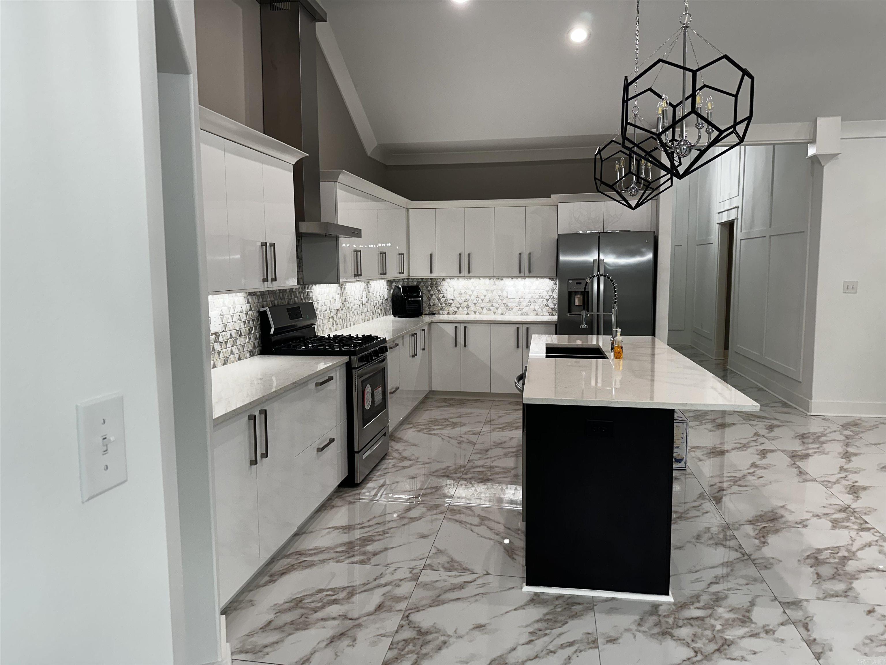 8200 Kanis Pines  Little Rock, AR