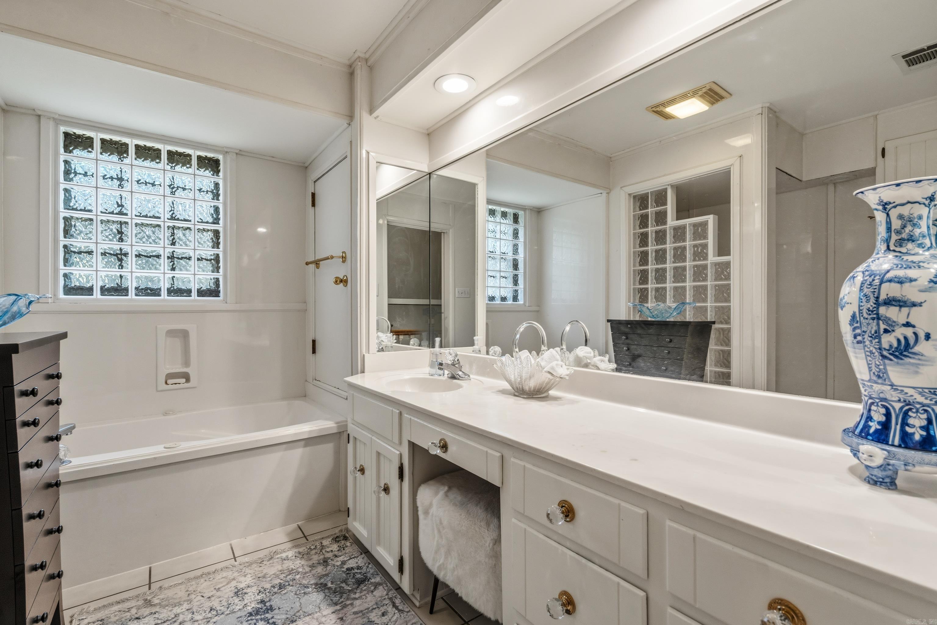 905 Silverwood  North Little Rock, AR