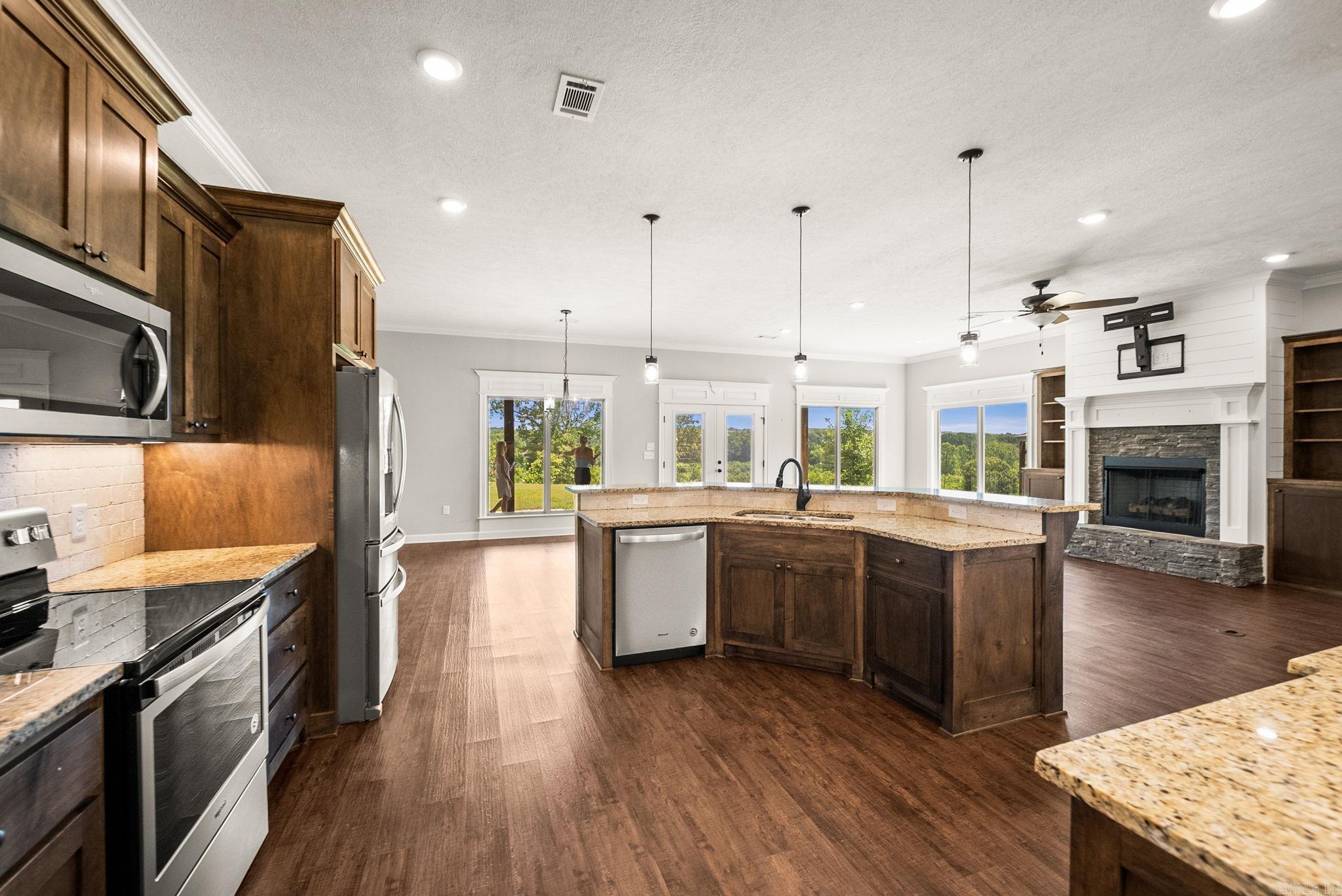 31 Winterberry  Greenbrier, AR