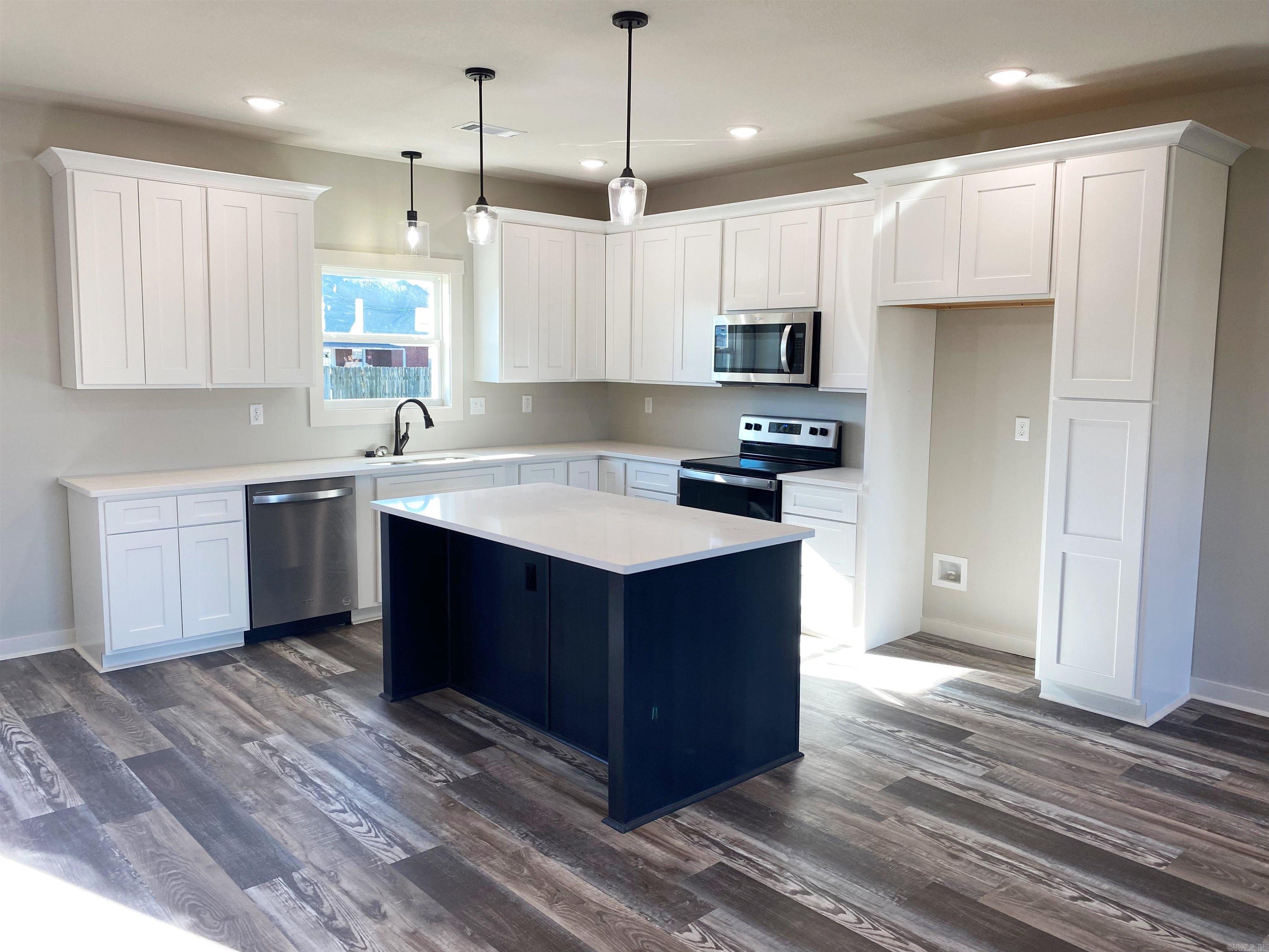 1229 Stella  Trumann, AR