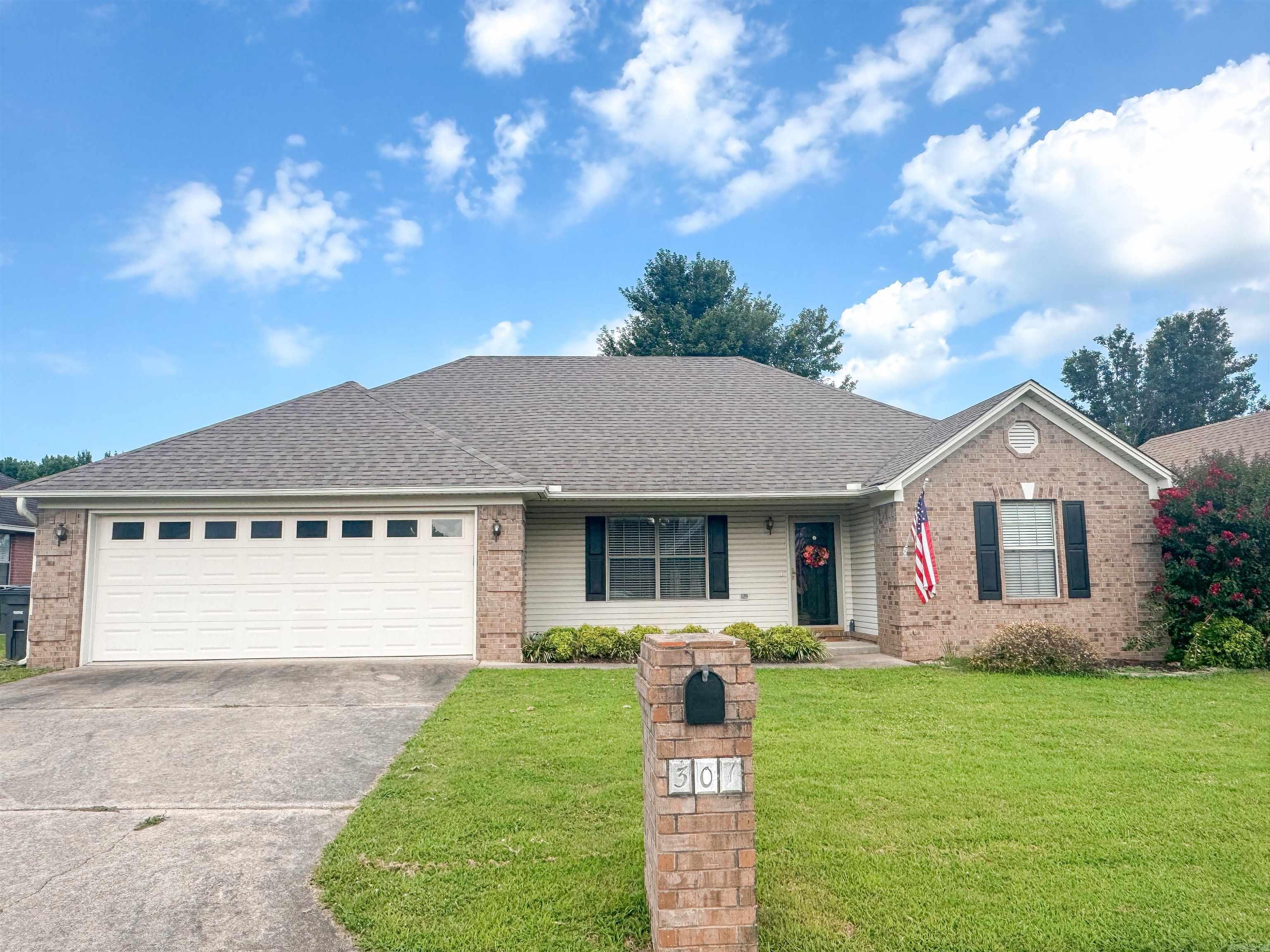 301 Crain  Searcy, AR