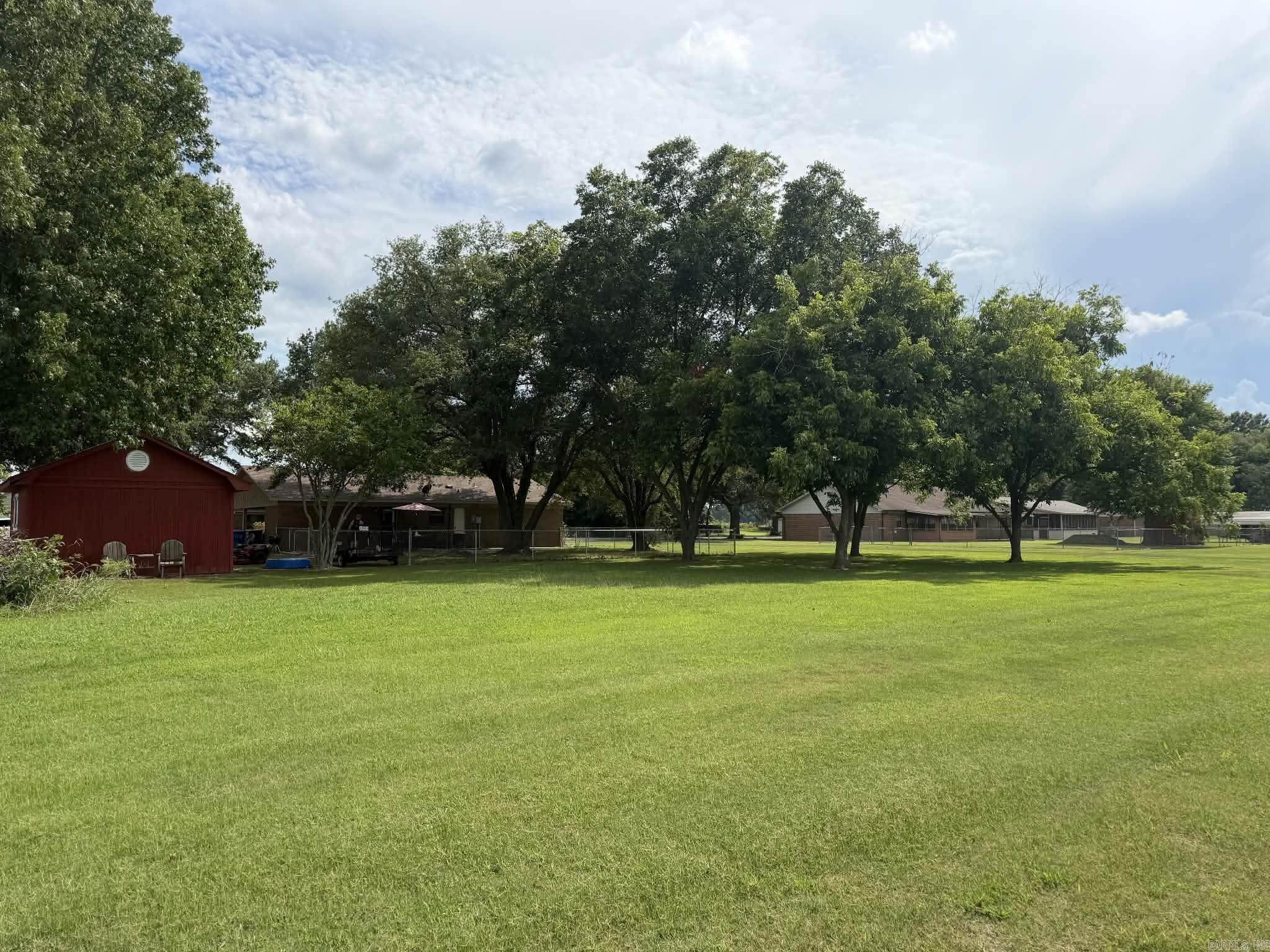 401 Queens  England, AR
