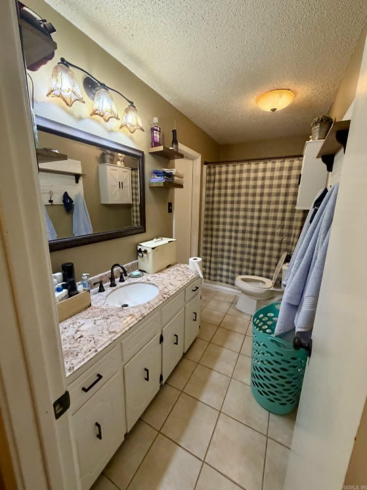 401 Queens  England, AR