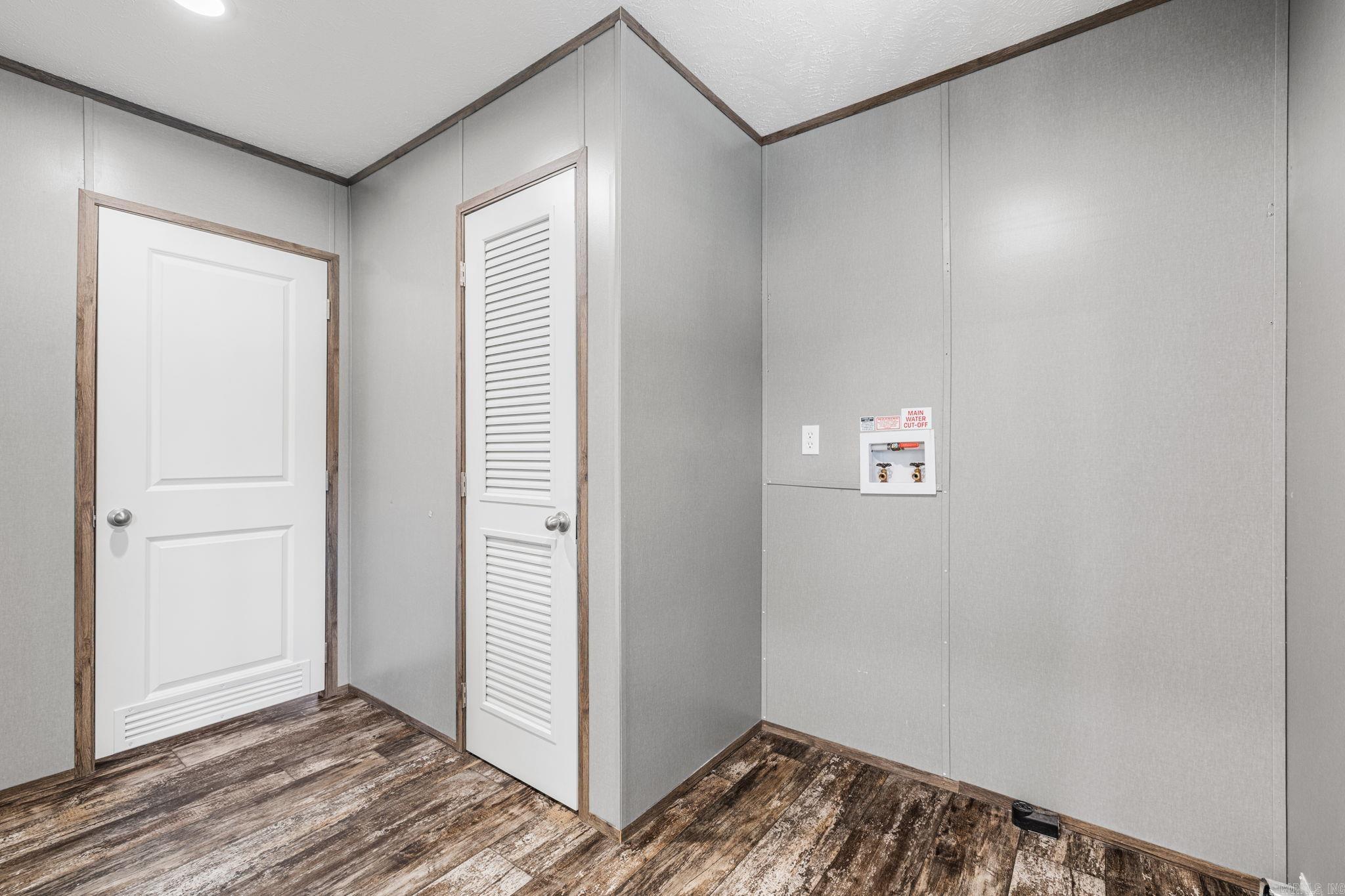 112 Redbird  Jacksonville, AR
